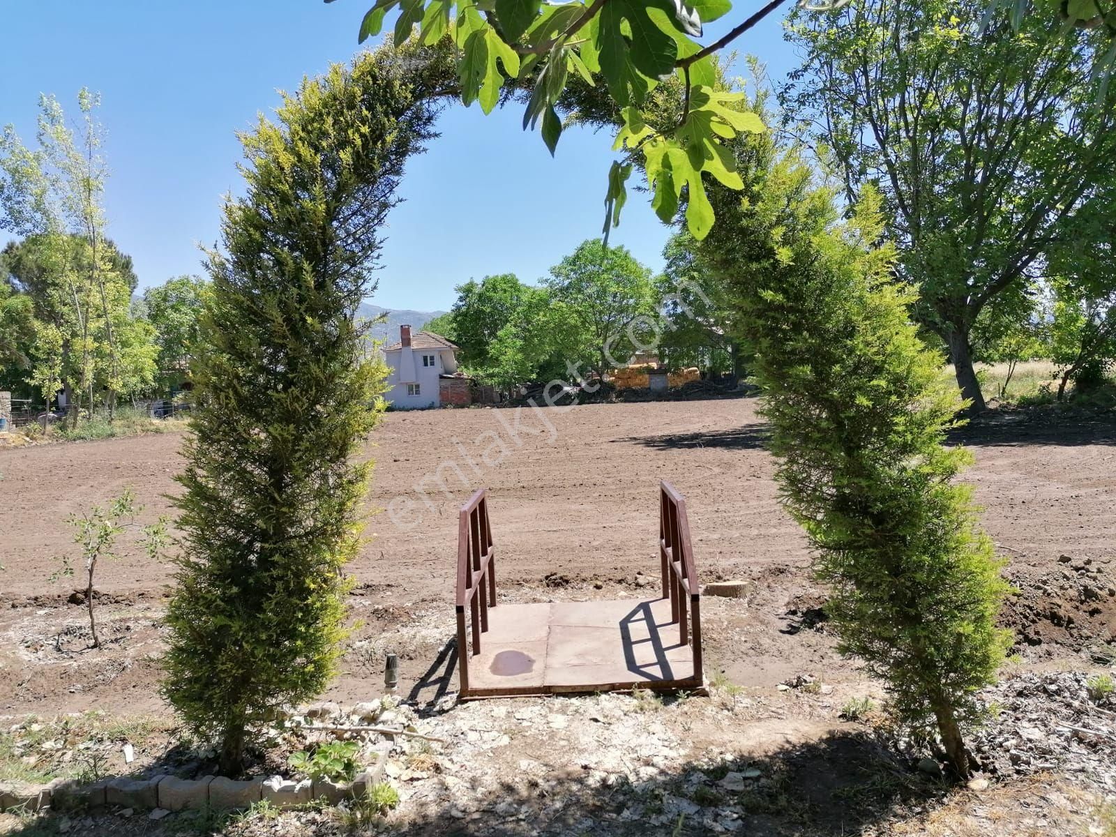 Aydın Bozdoğanda Satılık Müstakil Bağ Evi