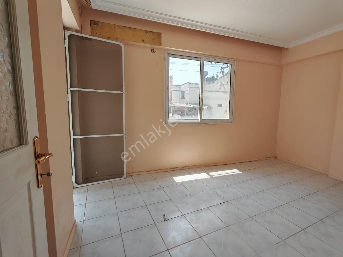 Turyap Bornovadan Yıldırım Beyazıt Caddesinde Kiralık Daire - Görsel 12