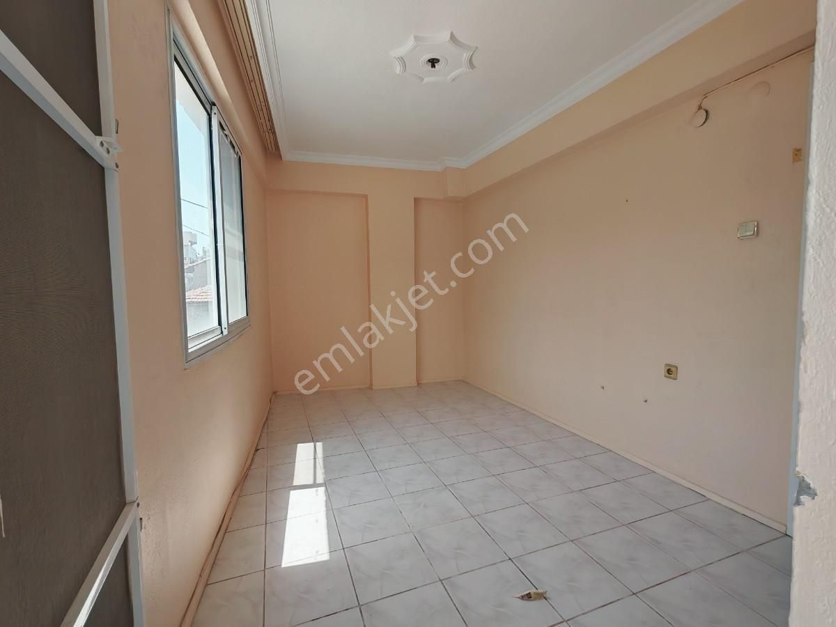 Turyap Bornovadan Yıldırım Beyazıt Caddesinde Kiralık Daire - Görsel 22