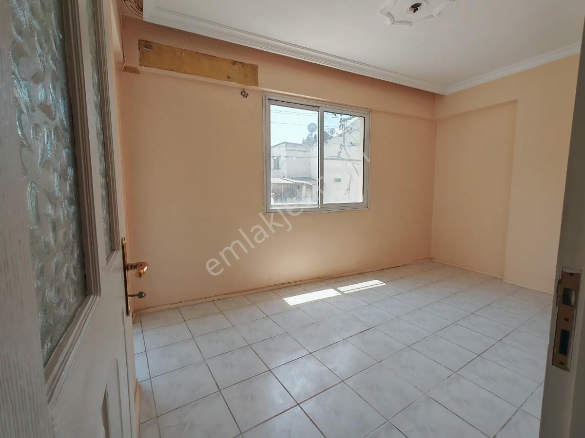 Turyap Bornovadan Yıldırım Beyazıt Caddesinde Kiralık Daire - Görsel 10