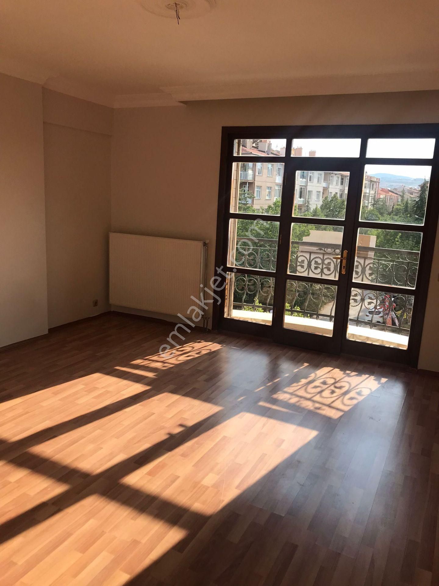 Meram Yaka Melikşah Mahallesi, Cadde Üstü, 3.kat 5+1 Kiralık - Görsel 7