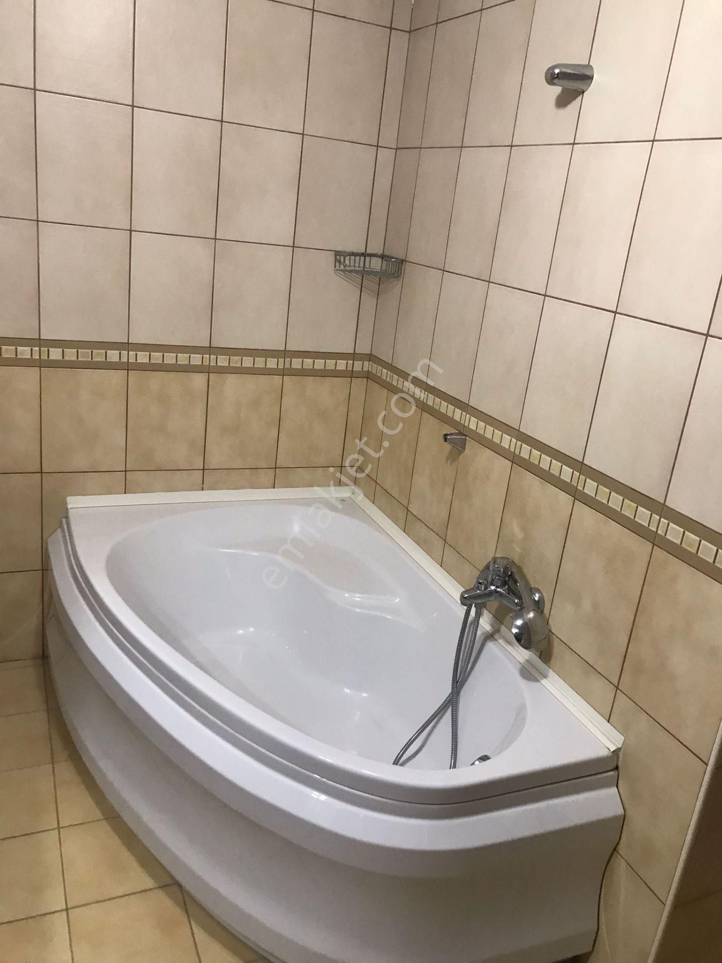 Meram Yaka Melikşah Mahallesi, Cadde Üstü, 3.kat 5+1 Kiralık - Görsel 24