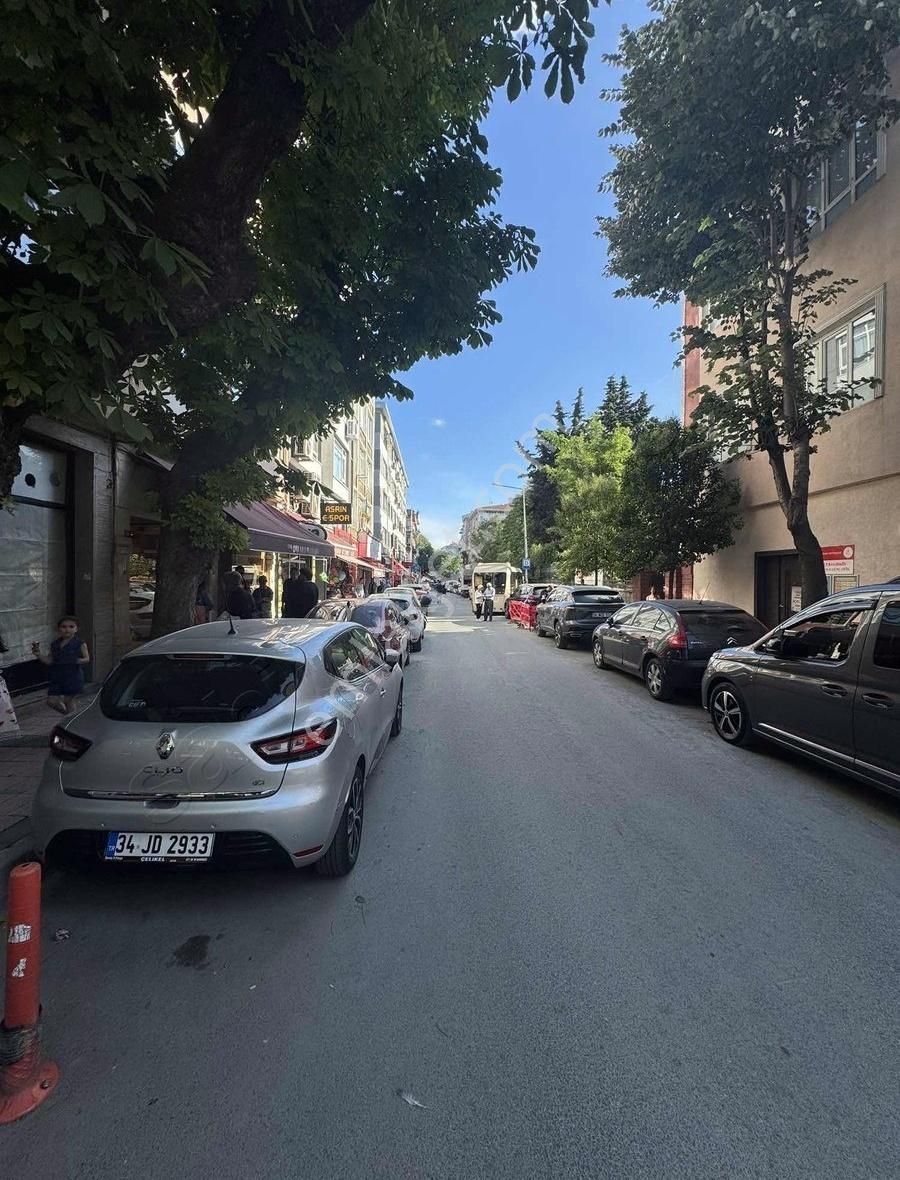 Bakırköy Meydan'da Kiralık 2+1 Daire