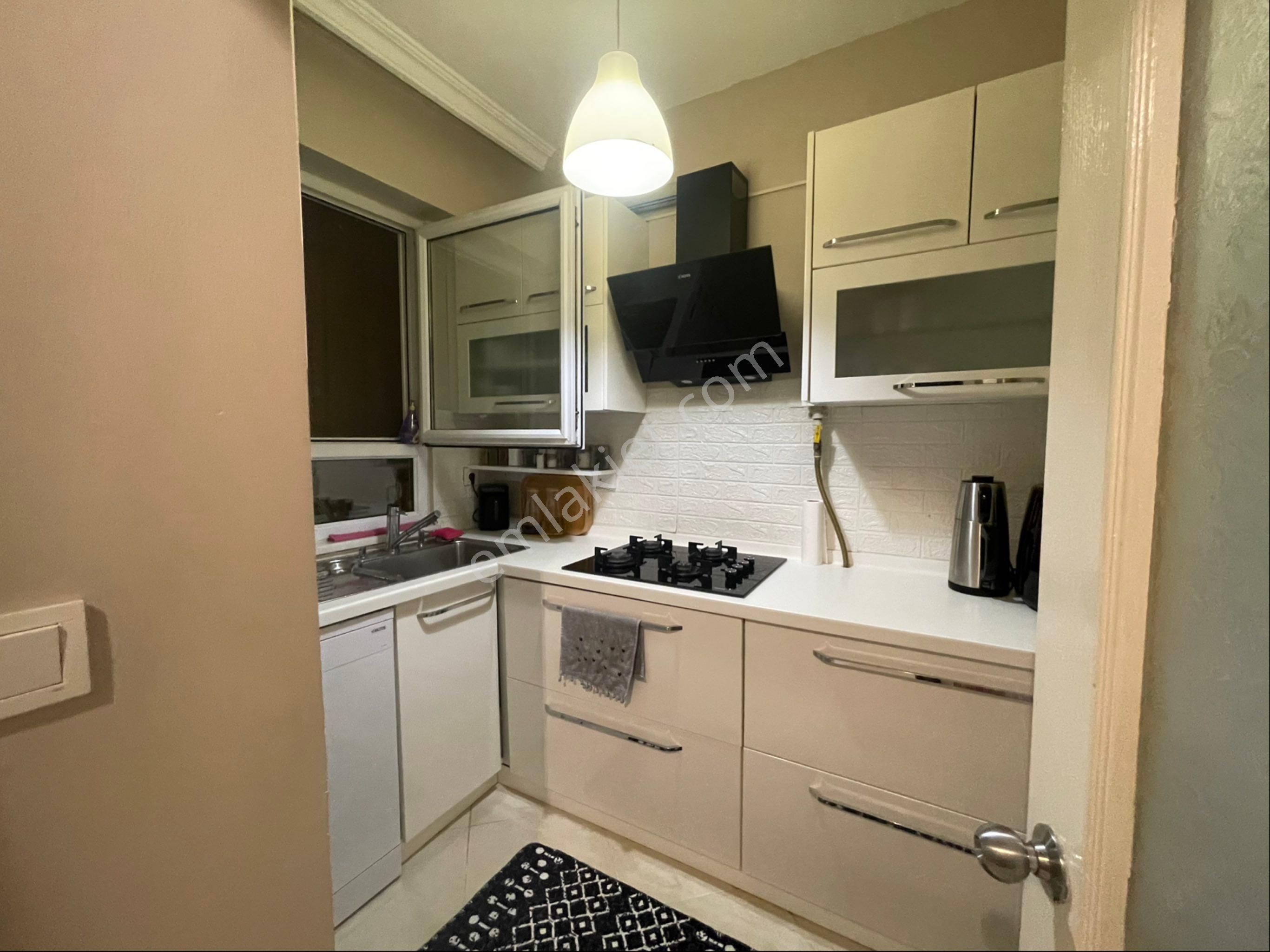 Ecem Emlaktan Silivrikapıda 10 Yıllık Binada 2 Ayrı Bahçe Katı Daire - Görsel 11