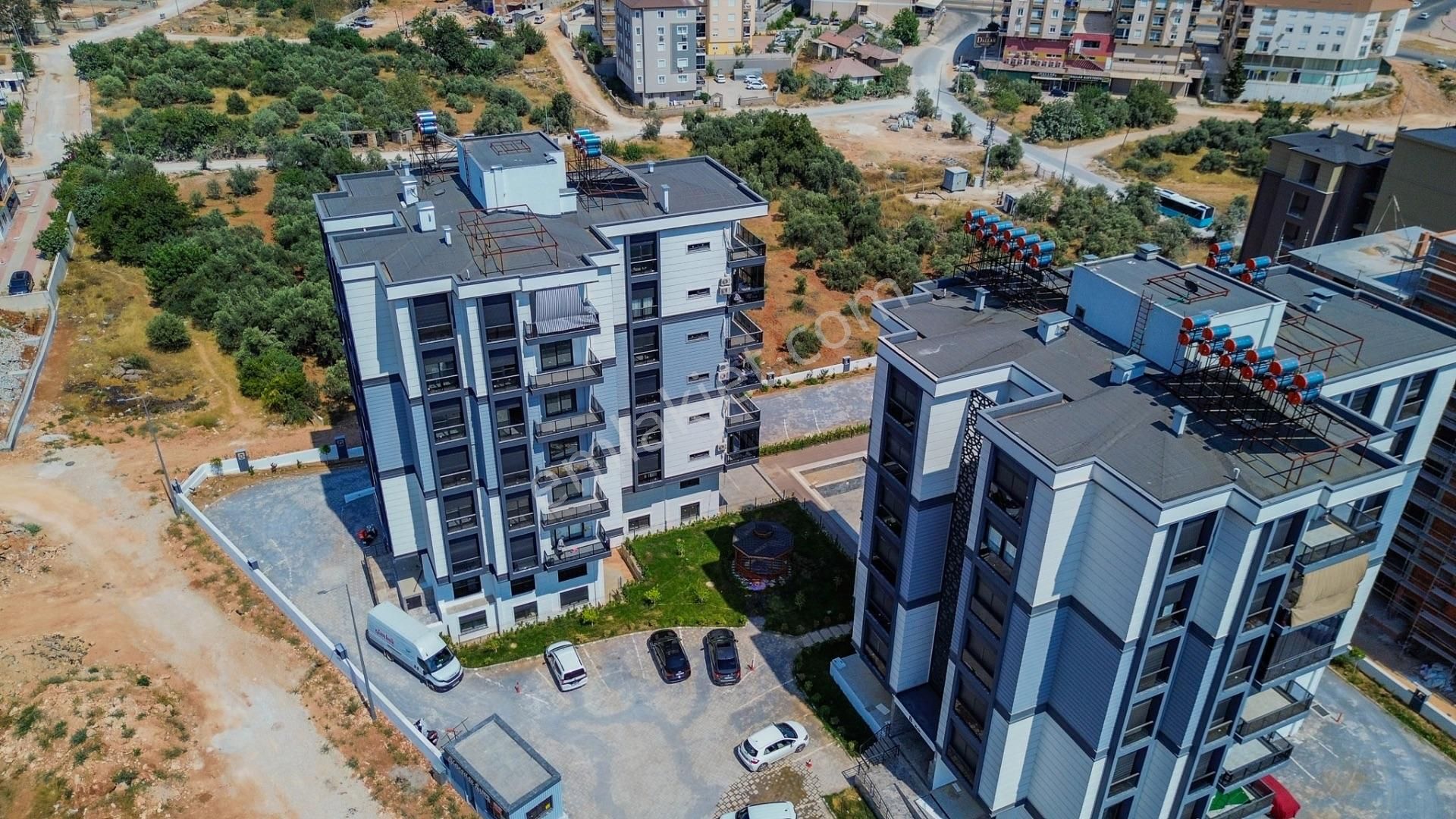 Şehir Hastanesi Yakını Site İçi Arakat Sıfır Geniş 2+1
