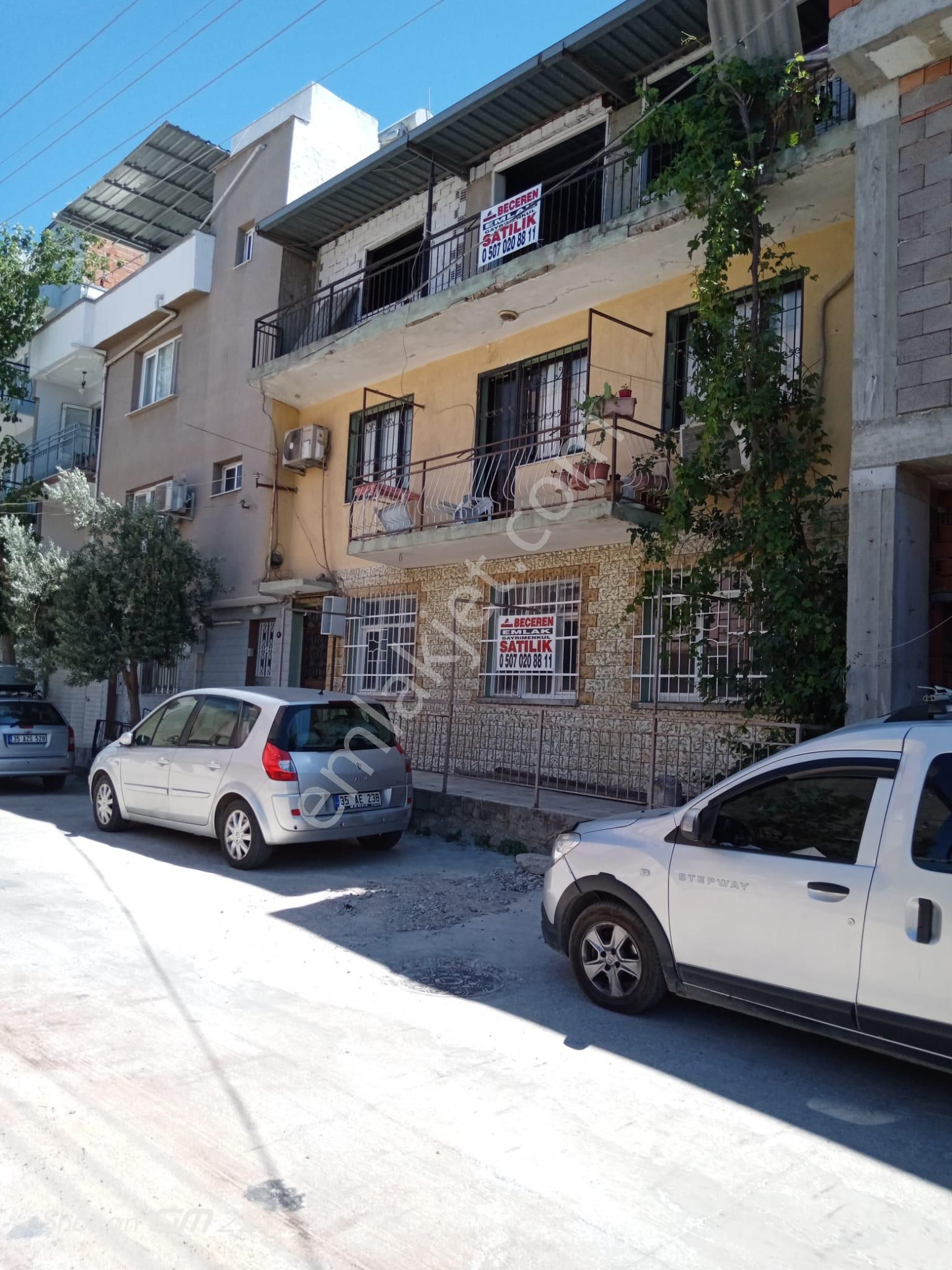 Meriç Mahallesinde Satılık 3 Katlı Betonarme Bina