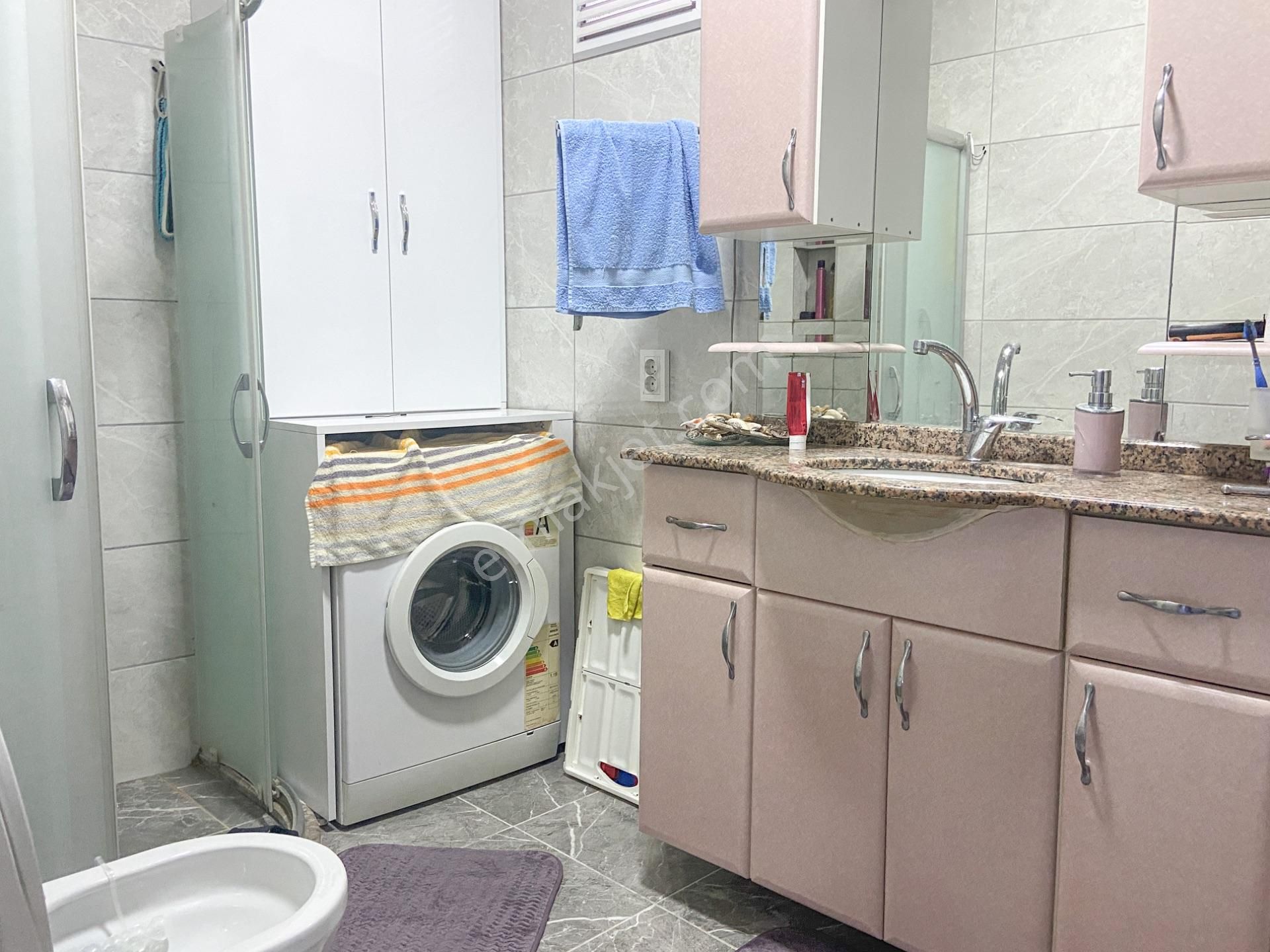 Kumbağ'da Denize Sıfır Lüks Krediye Uygun Satılık 3+1 Bahçeli Villa - Görsel 32