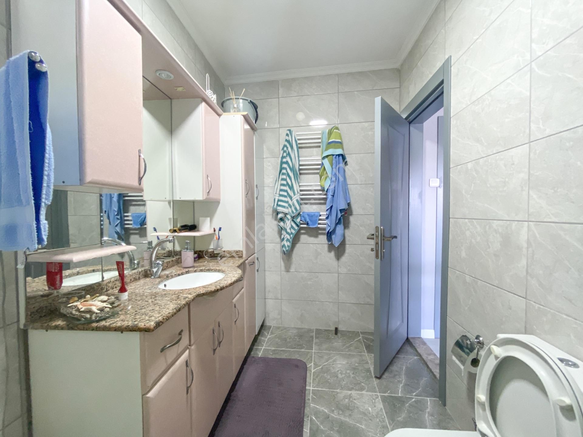 Kumbağ'da Denize Sıfır Lüks Krediye Uygun Satılık 3+1 Bahçeli Villa - Görsel 34