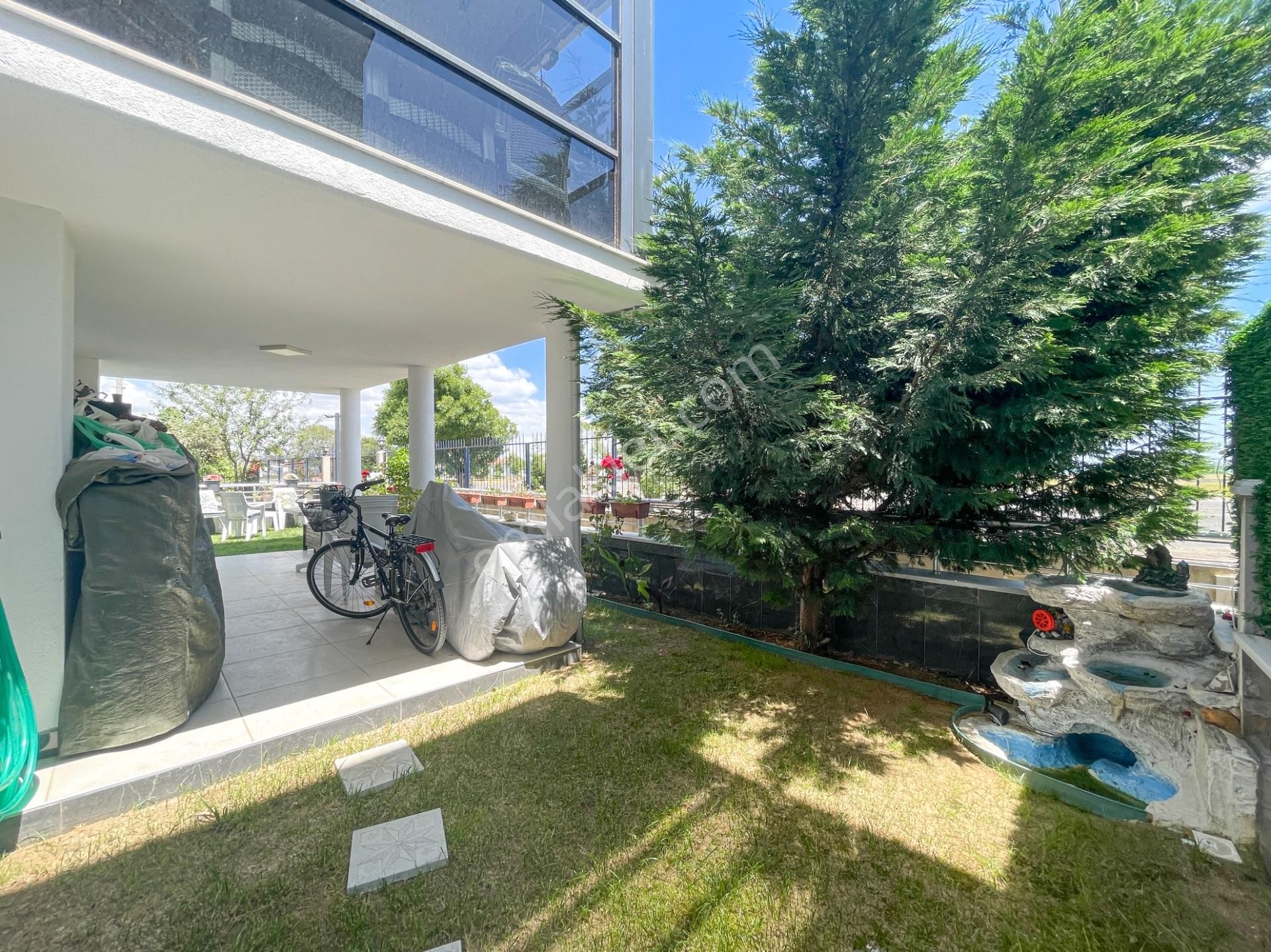 Kumbağ'da Denize Sıfır Lüks Krediye Uygun Satılık 3+1 Bahçeli Villa - Görsel 5