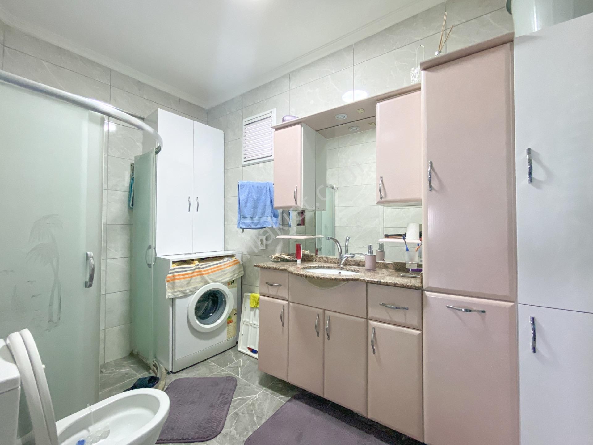 Kumbağ'da Denize Sıfır Lüks Krediye Uygun Satılık 3+1 Bahçeli Villa - Görsel 31