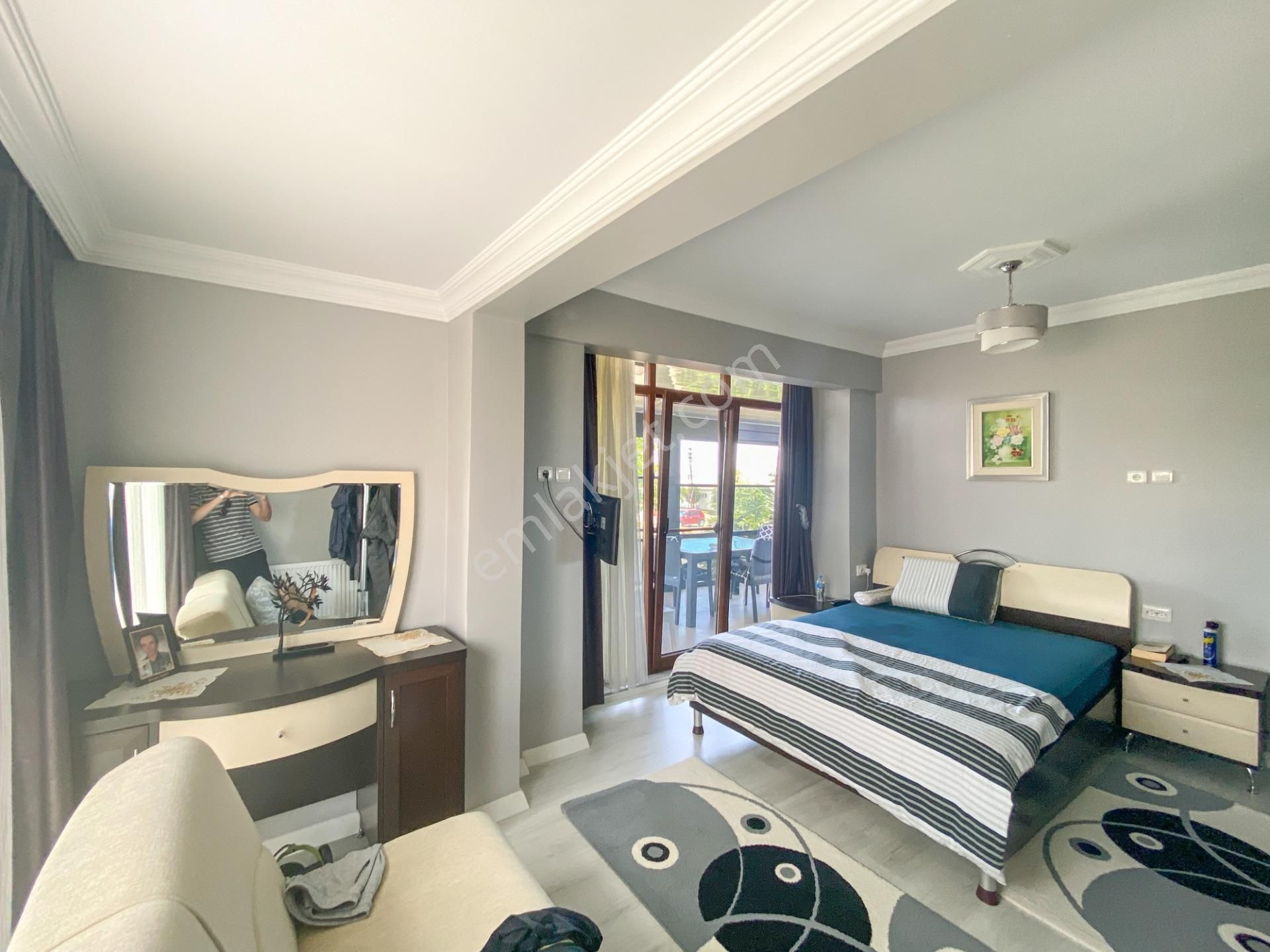 Kumbağ'da Denize Sıfır Lüks Krediye Uygun Satılık 3+1 Bahçeli Villa - Görsel 20