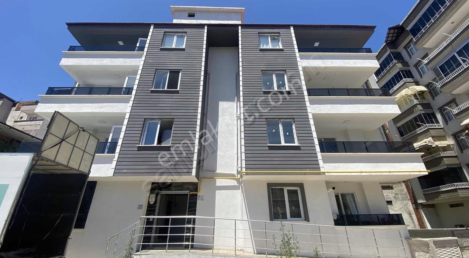 Öz-emmax Gayrimenkulden Şehir Merkezinde Kiralık 2+1 Daire