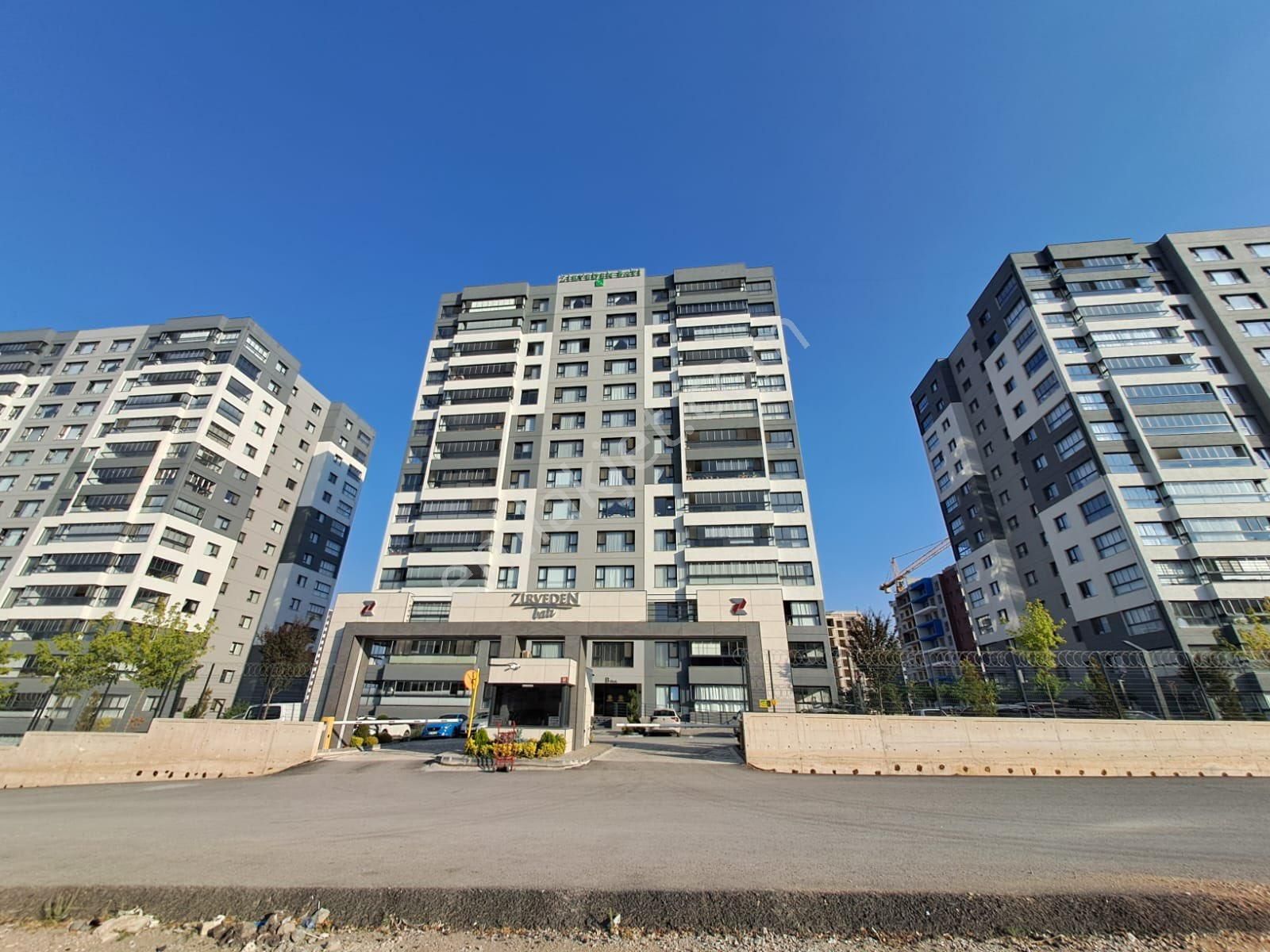 Cumhuriyet Mahallesi Zirveden Batı Konutları Satılık 4+1 Daire