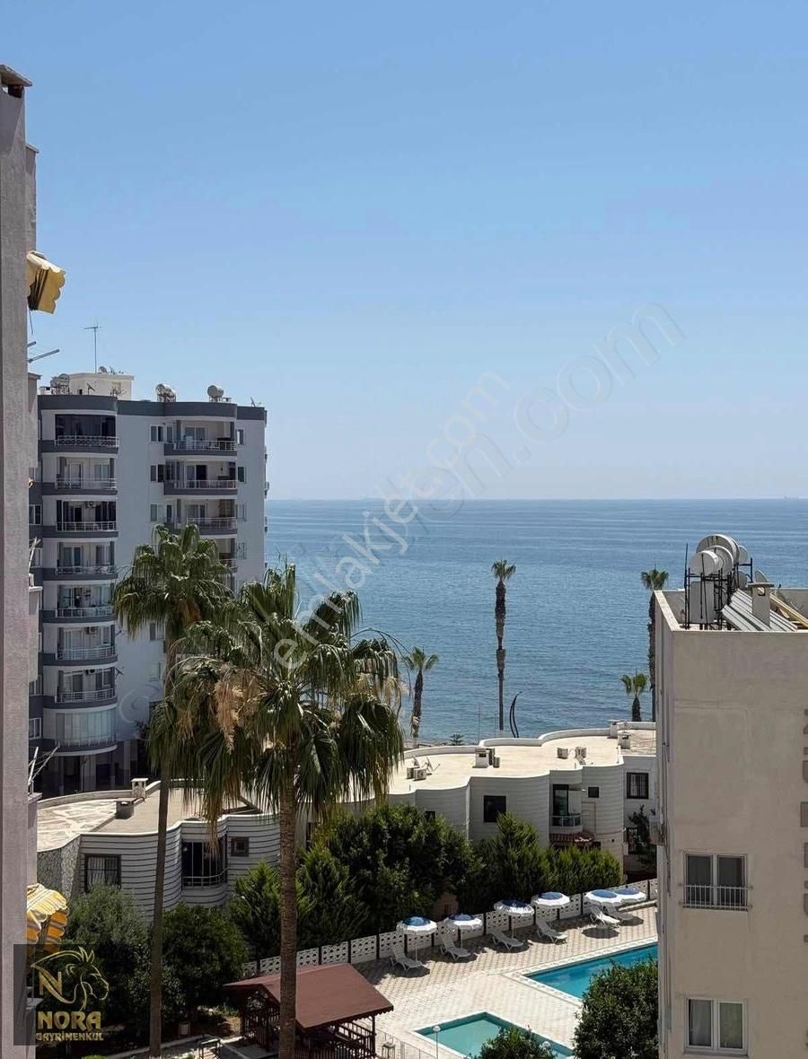 Nora' Dan Deniz Manzaralı Ve Havuzlu Kiralık Daire