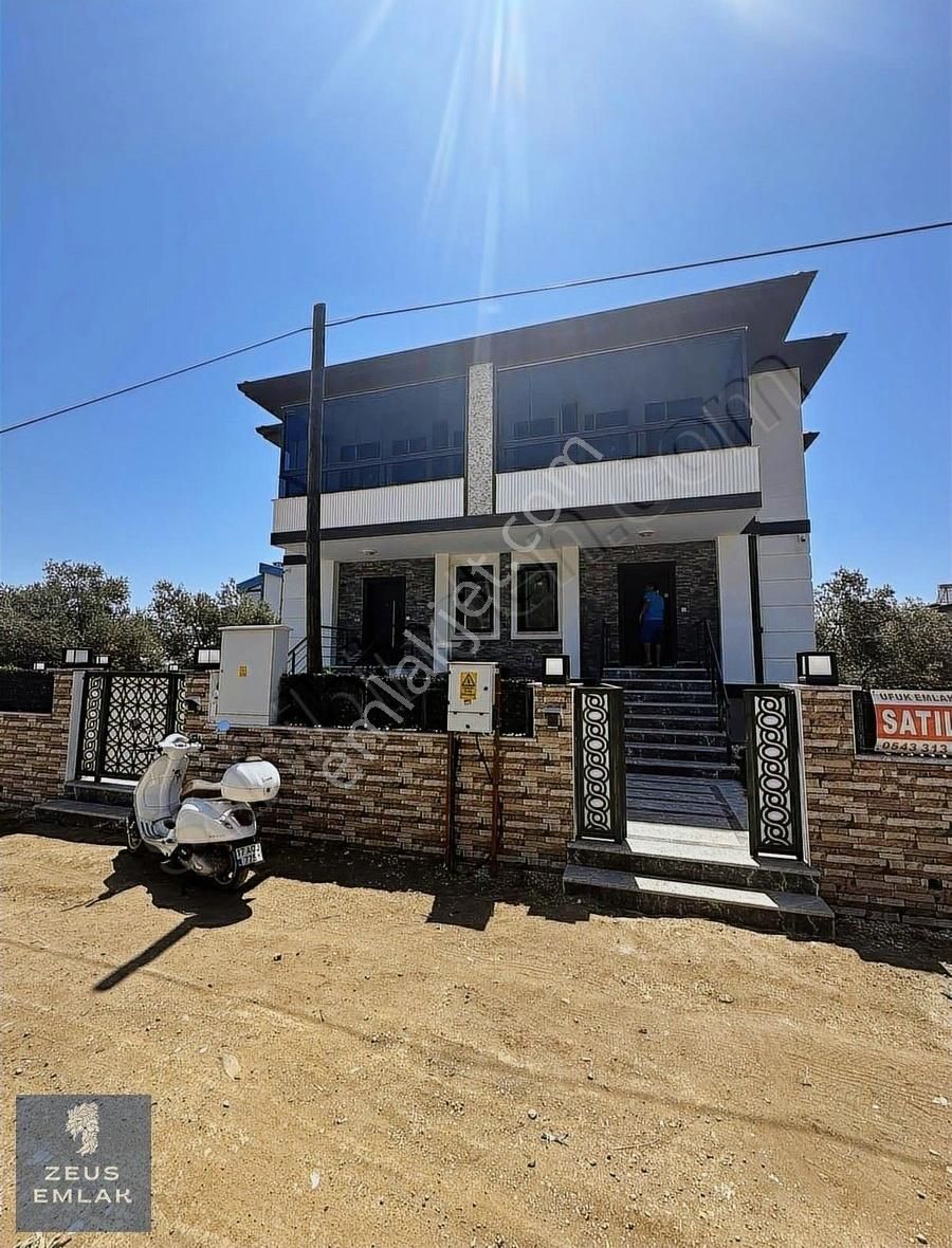 Küçükkuyuda 3 Cepheli, Doğa Manzaralı, Yeni Triplex Villa!