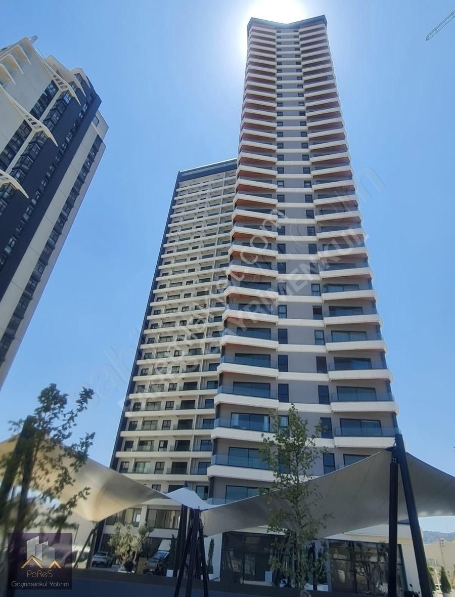 İnci Premium'da Panoramik Deniz Manzaralı 2+1 Rezidans Daire