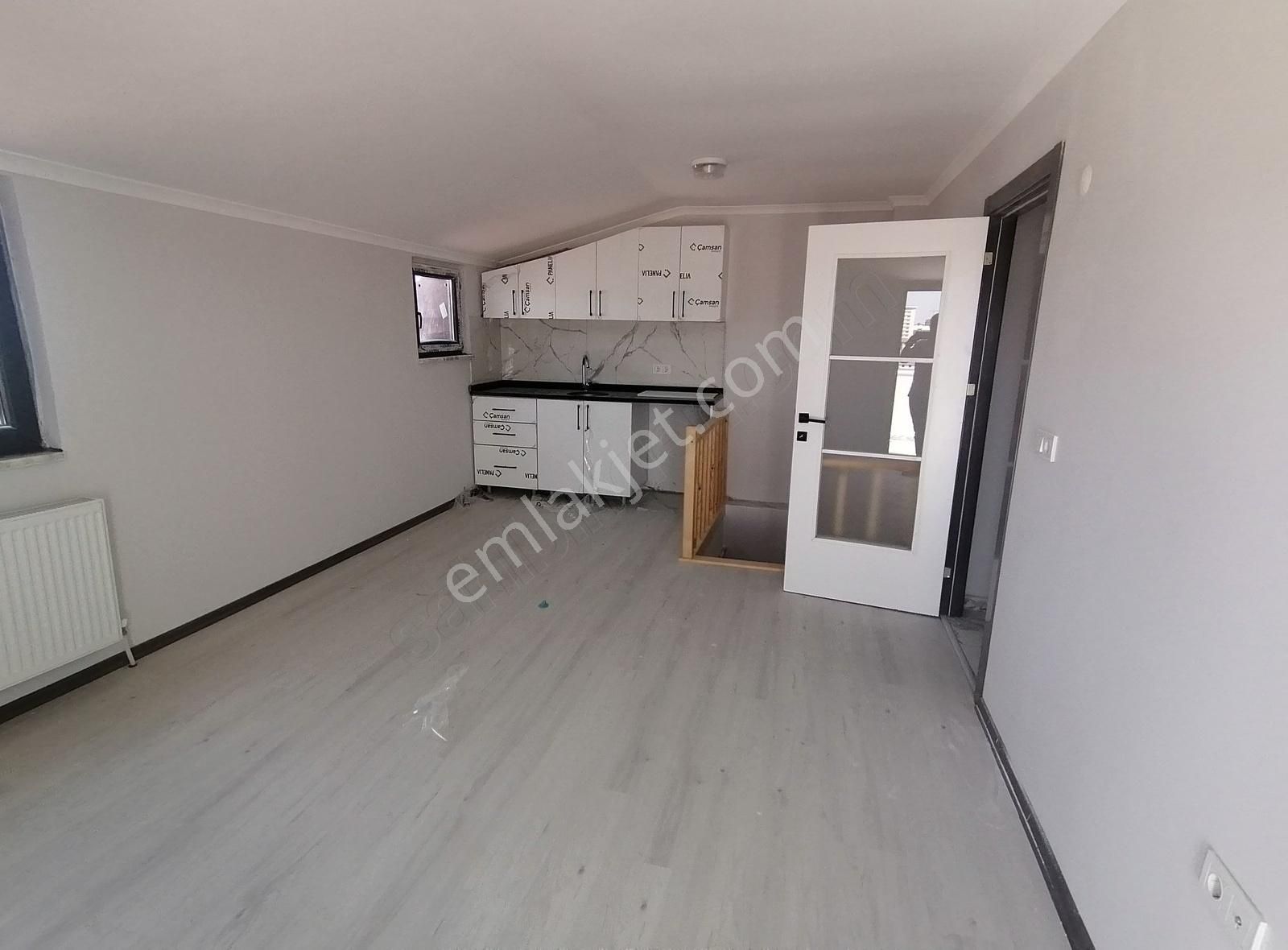 Sultanbeyli Mimarsinan Mah Satılık 5+1 Çatı Dubleks - Görsel 19