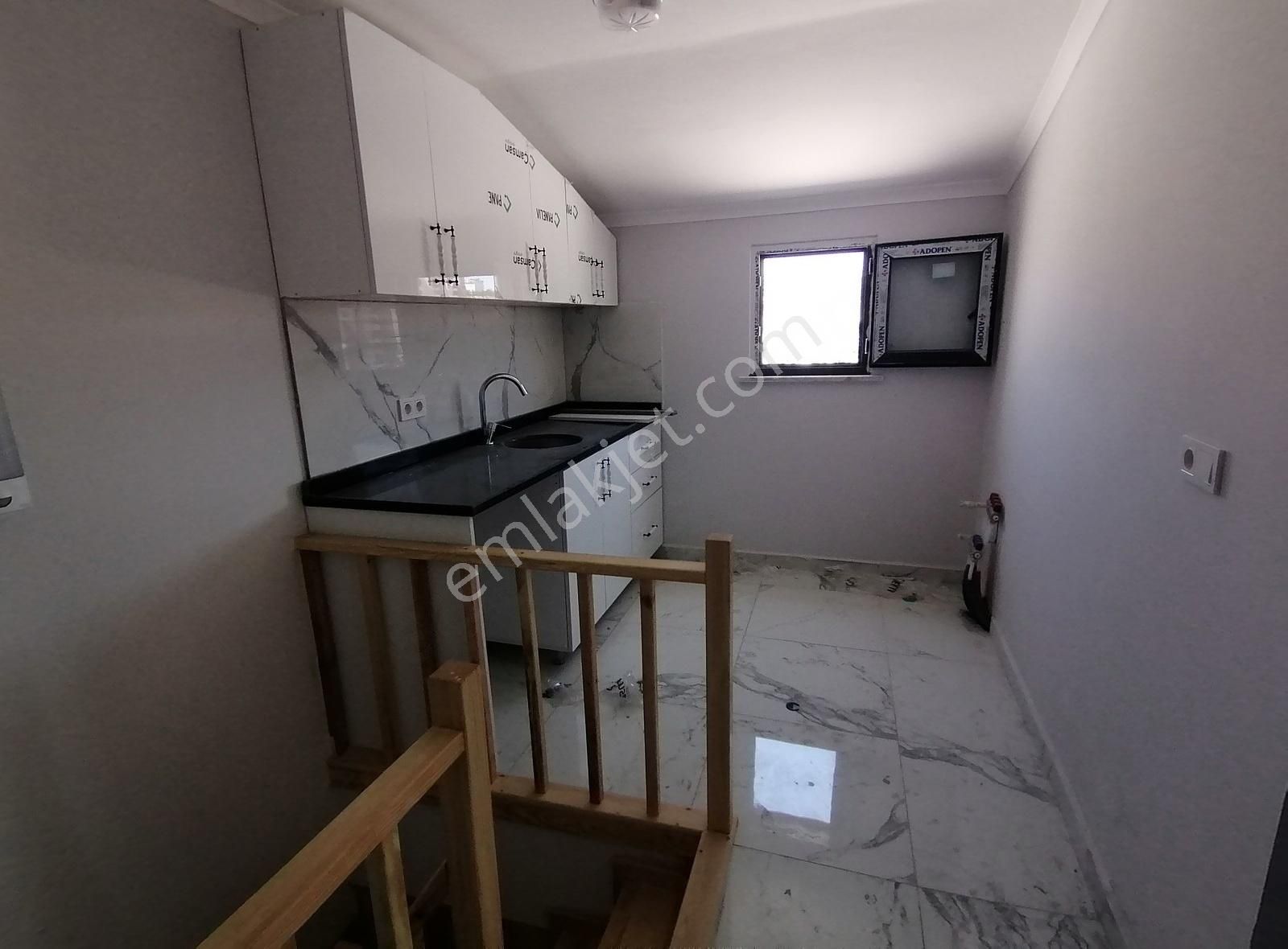 Sultanbeyli Mimarsinan Mah Satılık 5+1 Çatı Dubleks - Görsel 18