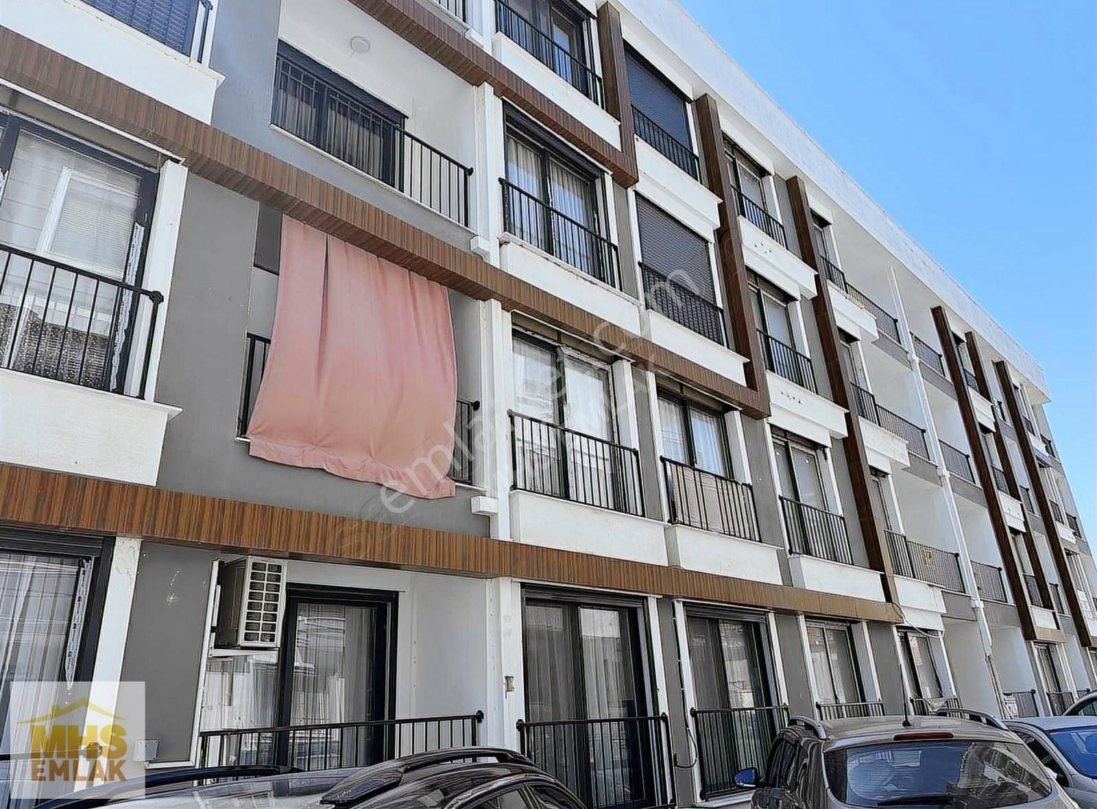 Seferihisar Merkezde Geniş, Kullanışlı 2+1 Daire