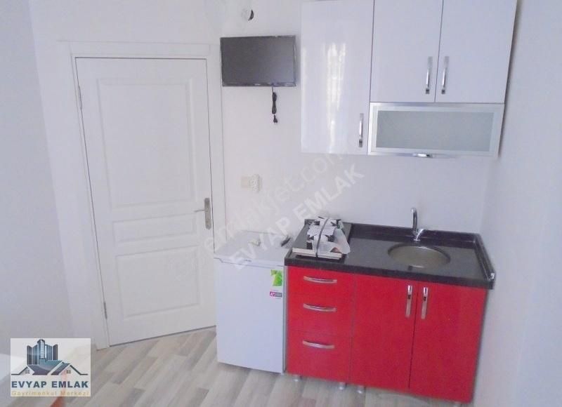 Bahçelievler Merkezde 5 Yıllık Bina 1+0 Faturalar Dahil Eşyalı