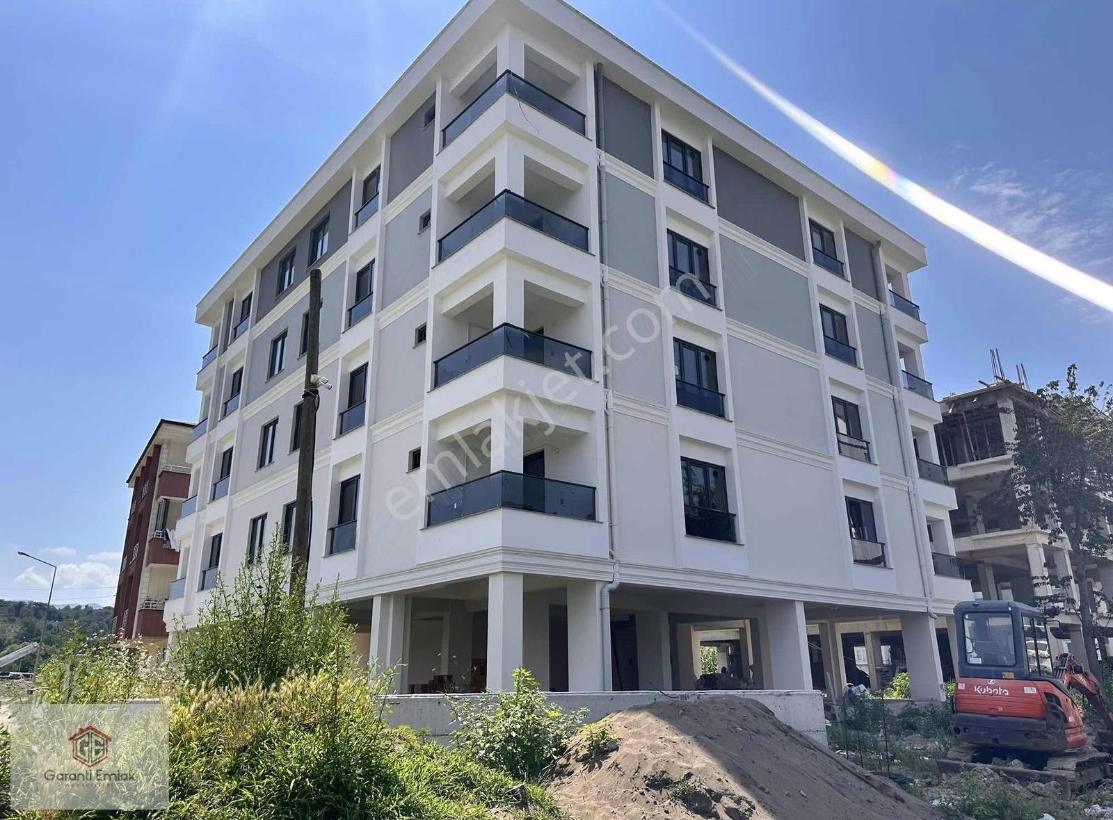 Şirinevlerde Satılık 3+1 Sıfır Daire