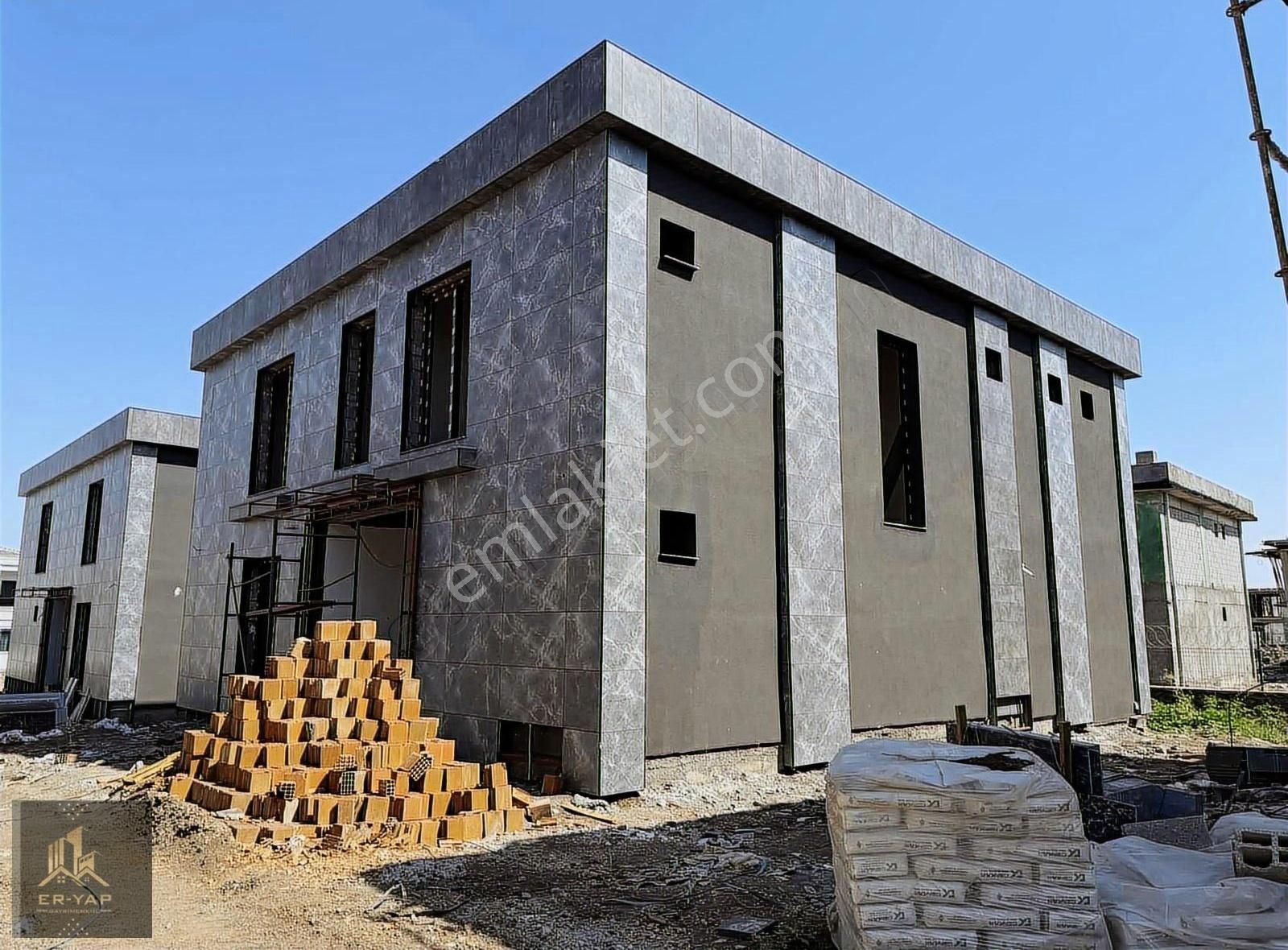 450 Evler Civarı Acil Satılık Ultura Lüxs 6+1 Villa...!