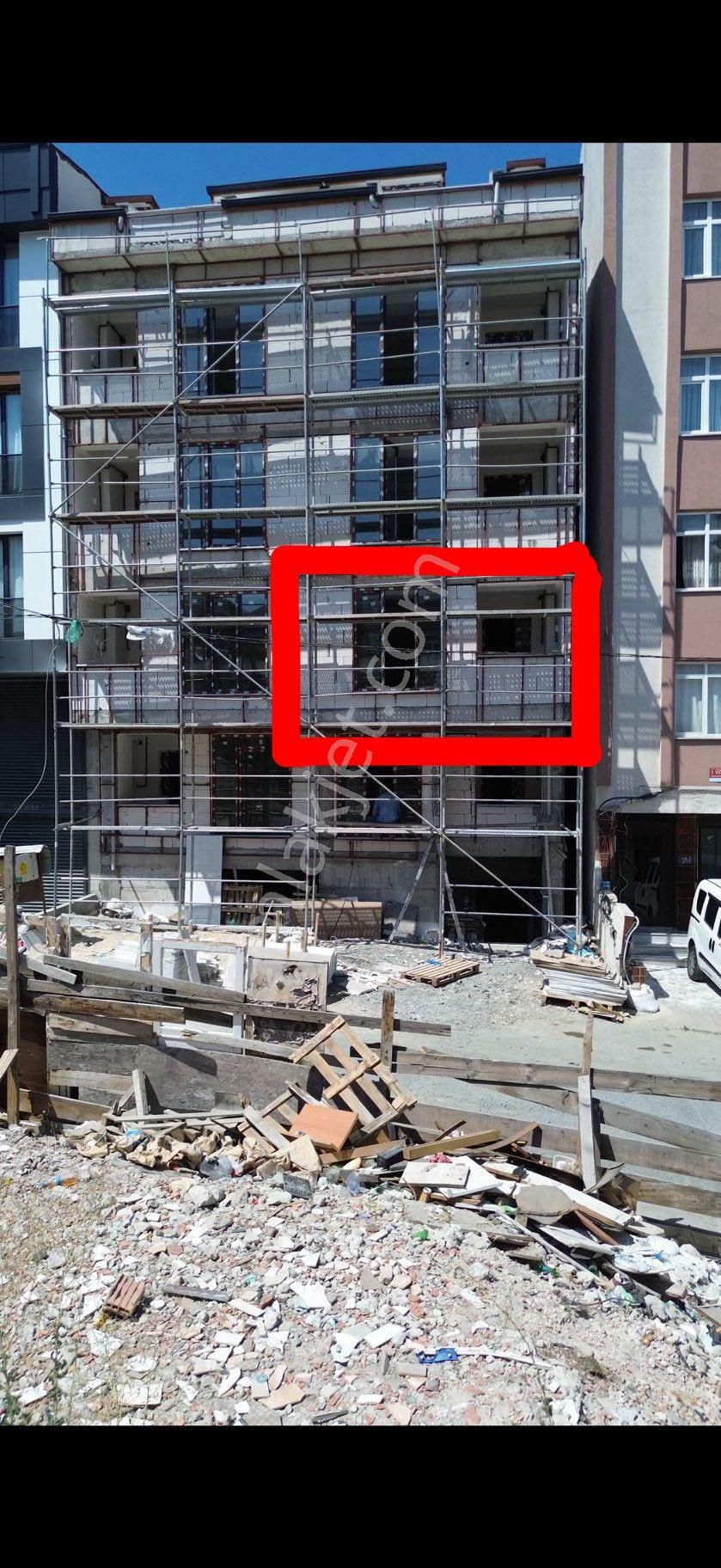 Halkalı Merkez Mah. 110 M2 3+1 Odalı 3. Kat Daire