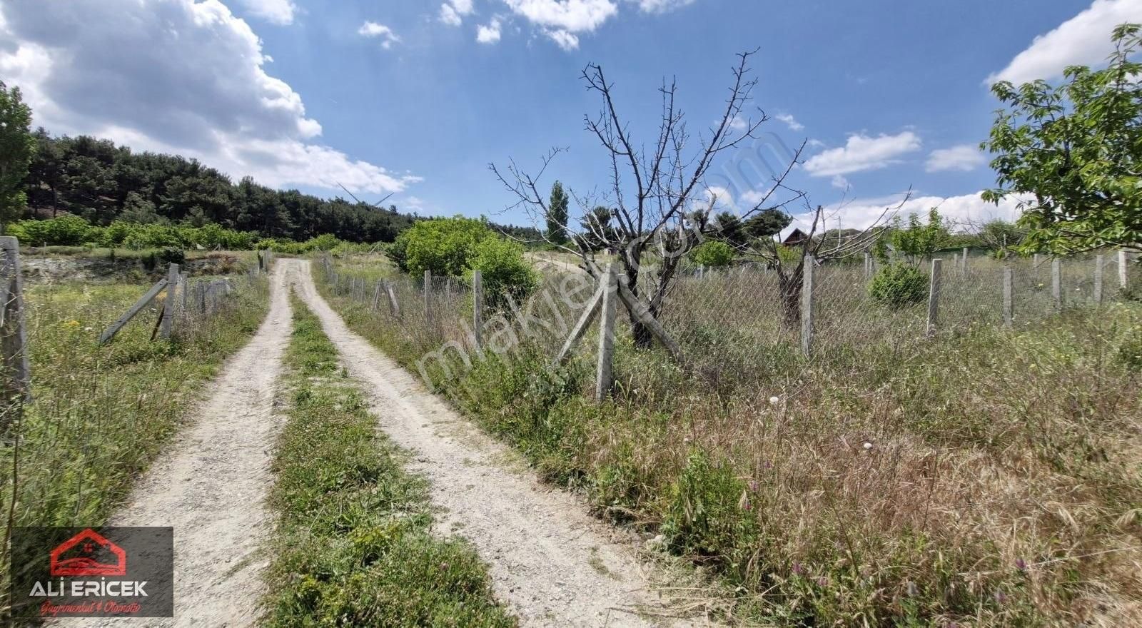 Bornova Yakaköy'de Tapulu Bungalov Bölgesinde 300m² Bahçe - Görsel 13