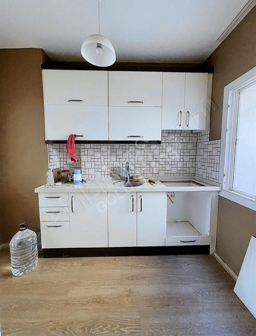 İzmir Karşıyaka Spotçular Sokağı Satılık Daire - Görsel 2