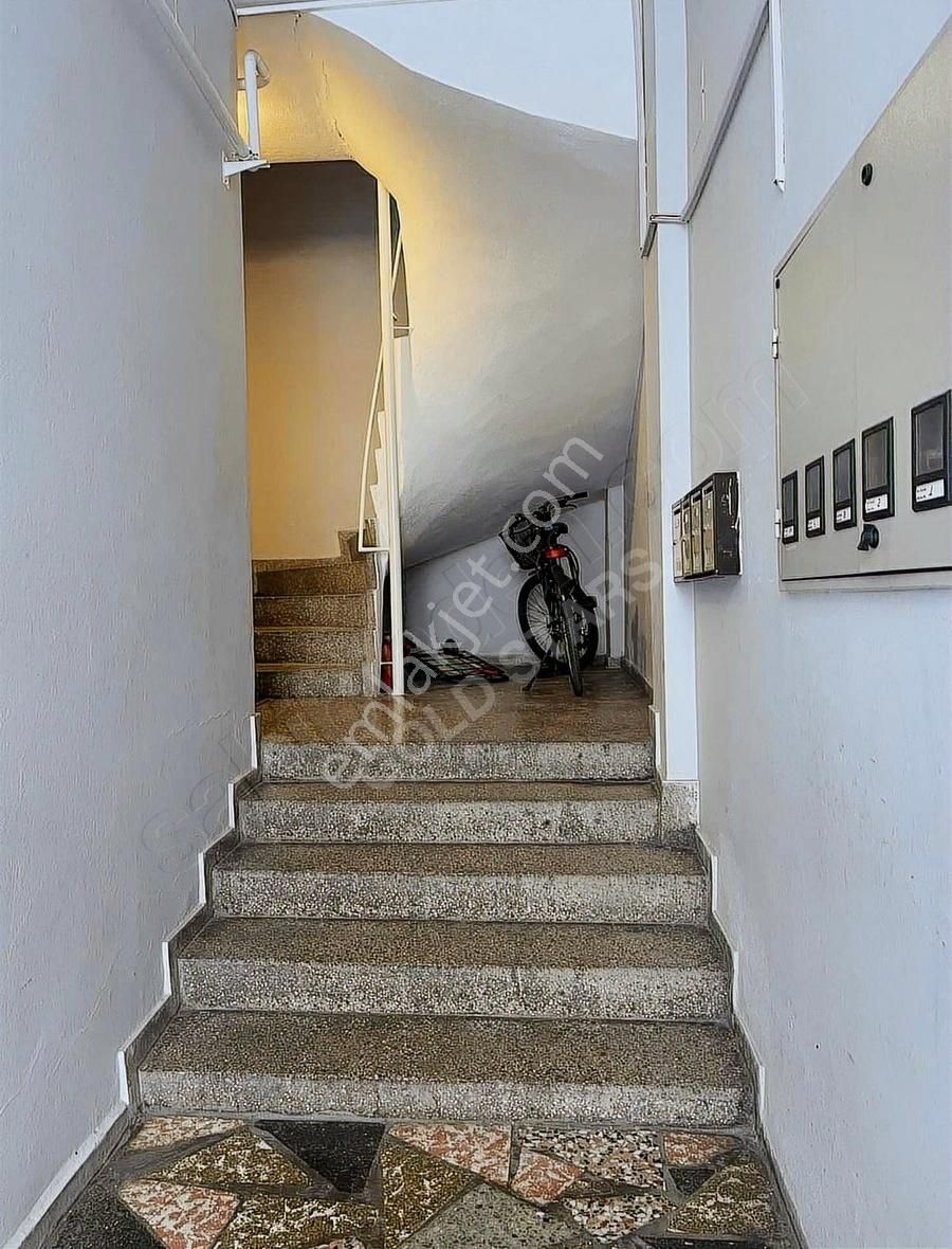 İzmir Karşıyaka Spotçular Sokağı Satılık Daire - Görsel 19