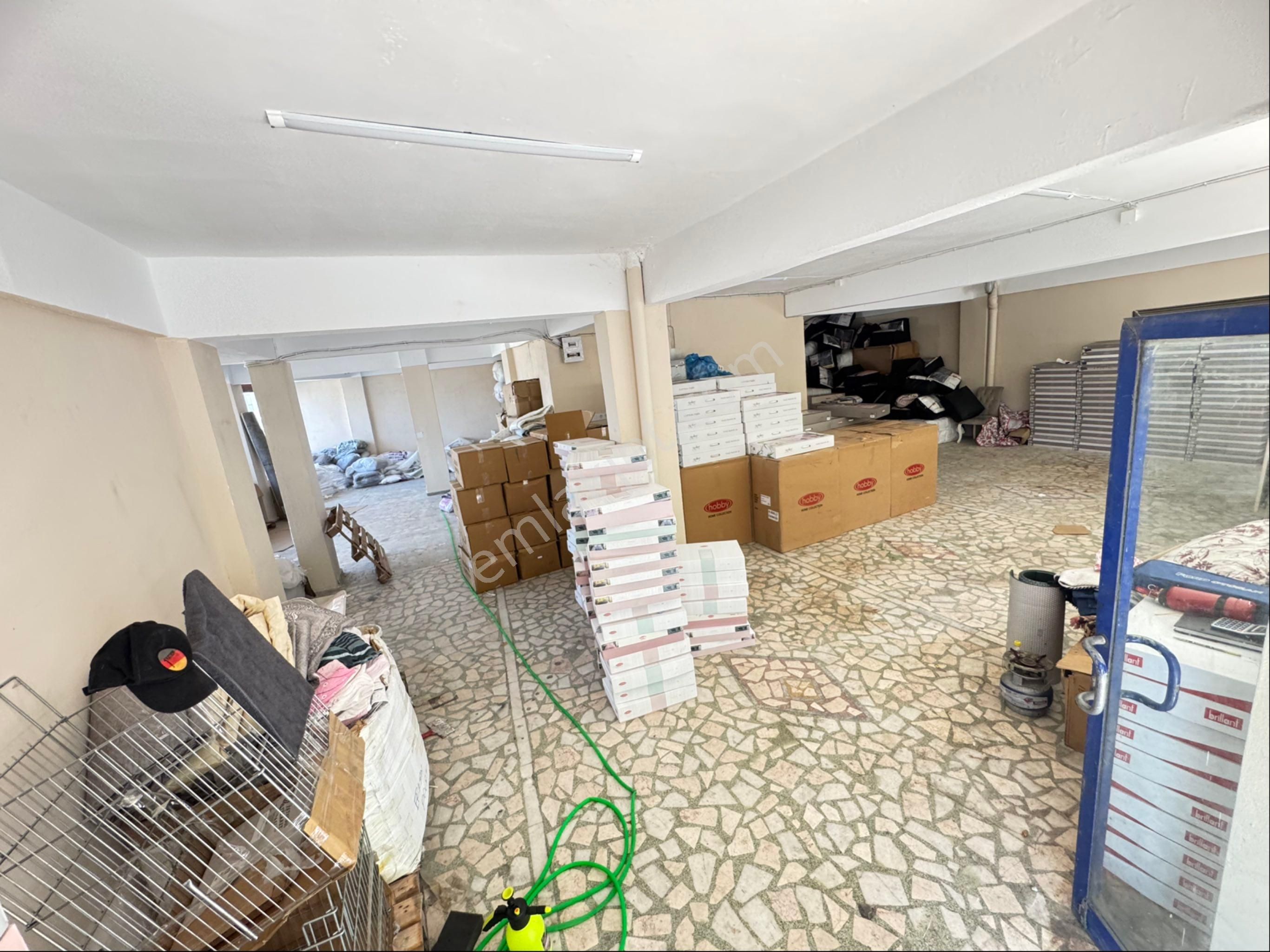 Zaferyapıdan Kiralıkgirişkatdükkan 200m2 Köşebaşı Caddecephe Sanayielektriklisultangaziesentepemahde - Görsel 11