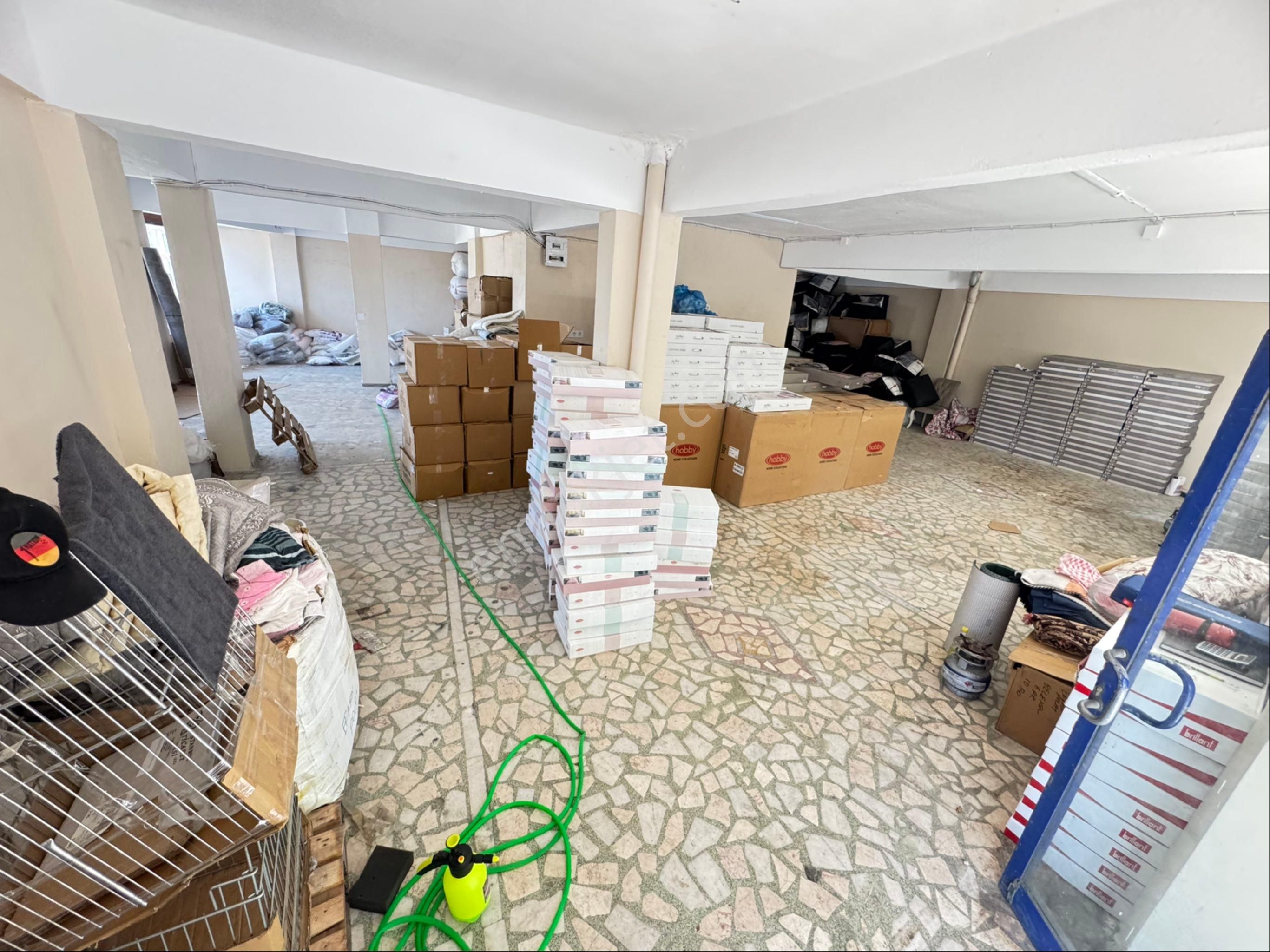 Zaferyapıdan Kiralıkgirişkatdükkan 200m2 Köşebaşı Caddecephe Sanayielektriklisultangaziesentepemahde - Görsel 7