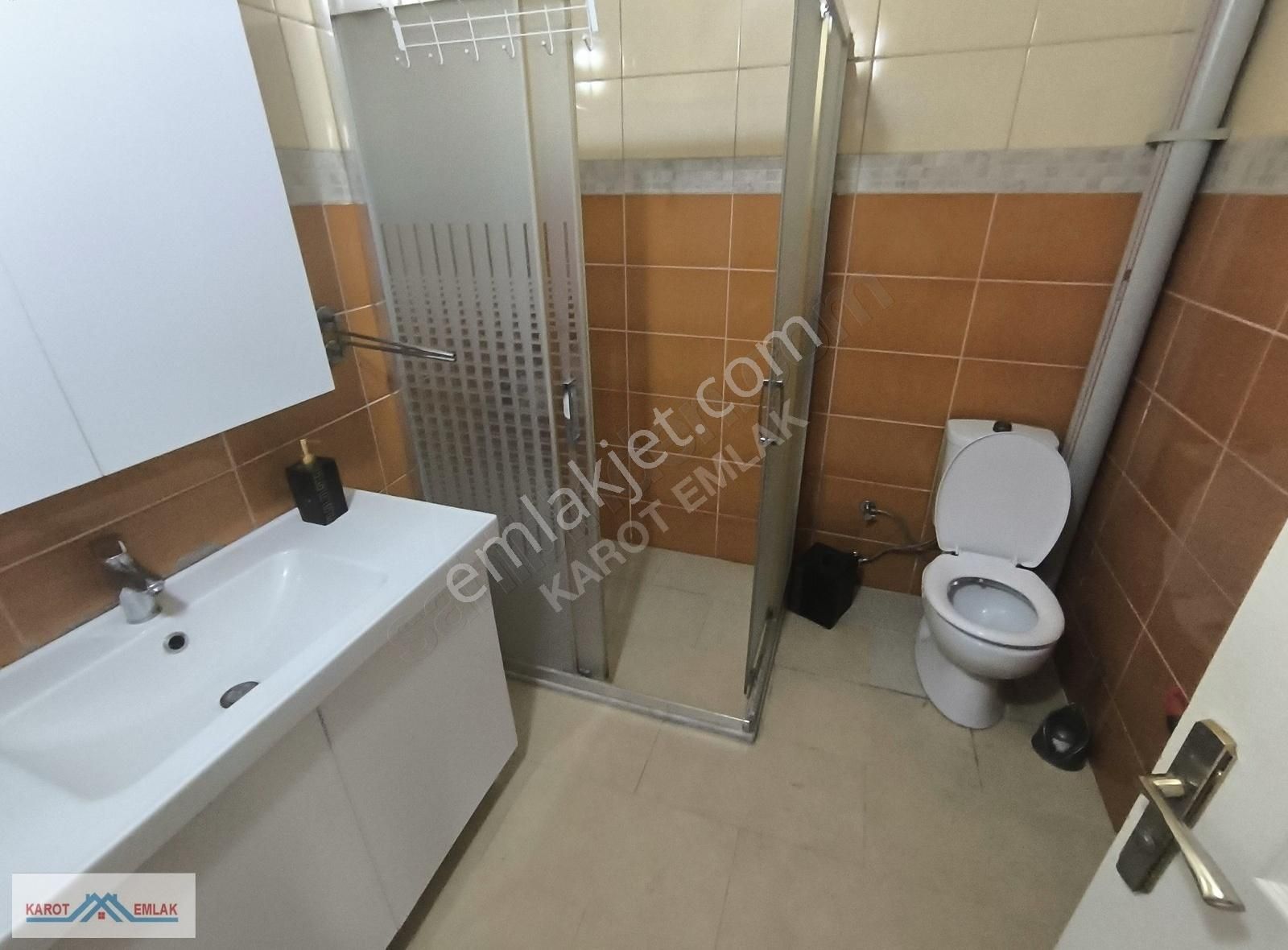 Ataşehir Mevlana Mah.yabancıya Da Uygun Temiz 1+1 Kiralık Daire