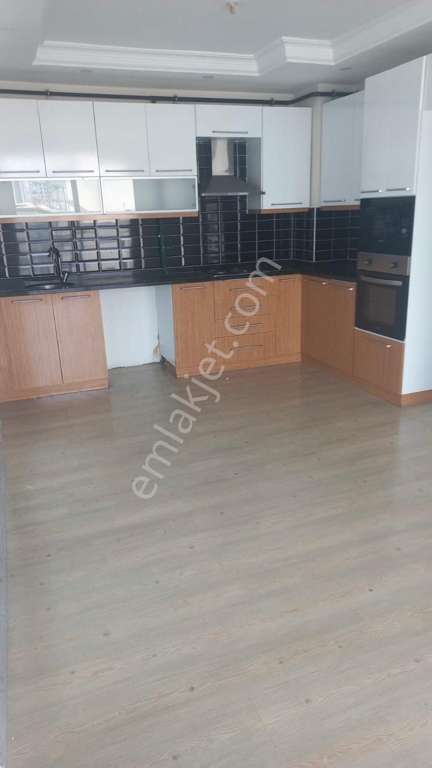 Belediye Evlerinde Lüks 2+1 – Yeni Boyalı, Giyinme Odalı, Full Donanımlı Daire!