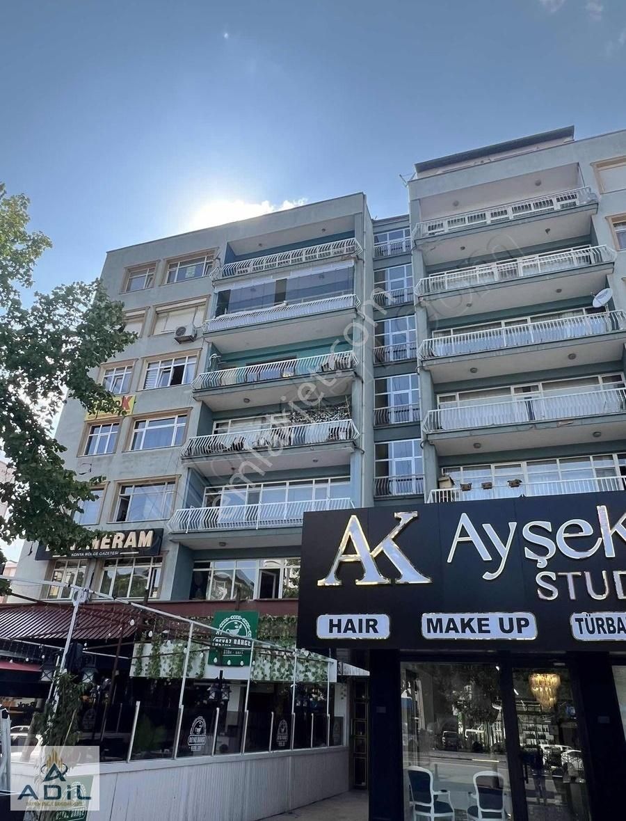 Nalçacı'da Cadde Cephe 4+1 Bakımlı Ofis