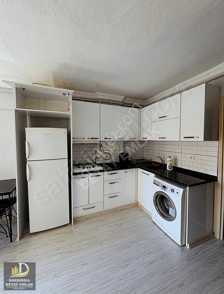 Detay Emlak'tan Çarşı'da 2+1 Eşyalı Deniz Manzaralı Daire