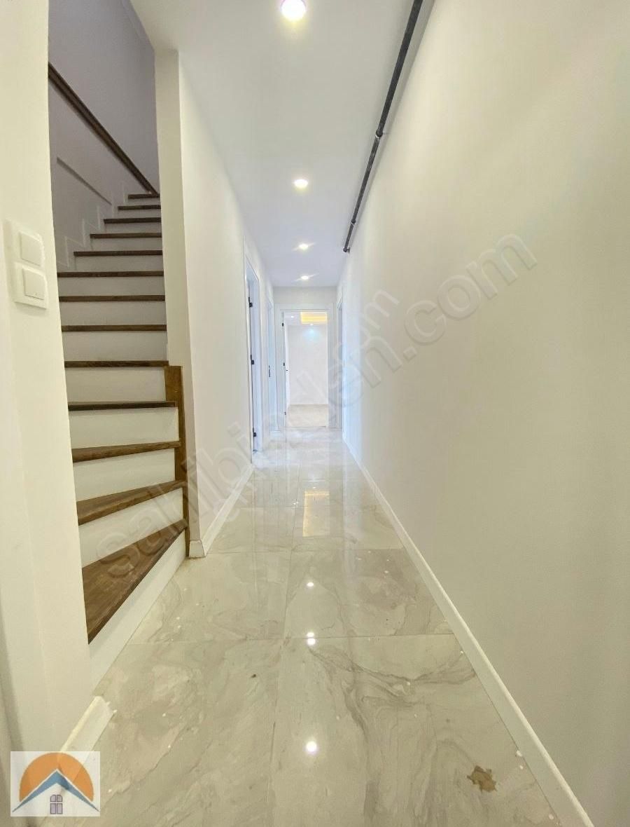 Mimarsinan Mah.sinde 4+1 Çatı Dubleks Yerden Isıtmalı - Görsel 19