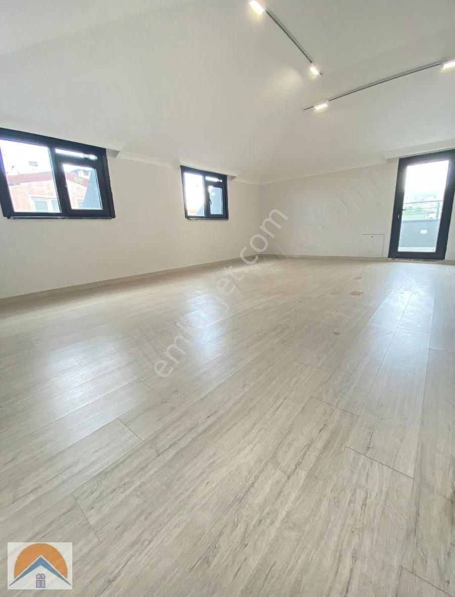 Mimarsinan Mah.sinde 4+1 Çatı Dubleks Yerden Isıtmalı - Görsel 13