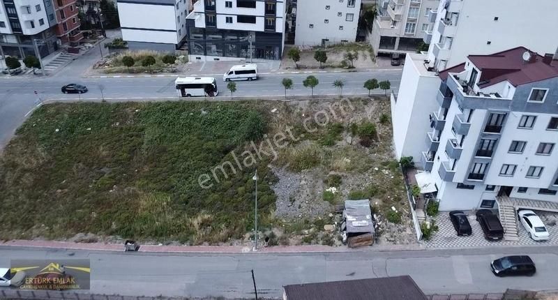 Ertürk Emlaktan Ertuğrul Gazi Cad. Yakın Satılık 289 M2 Arsa