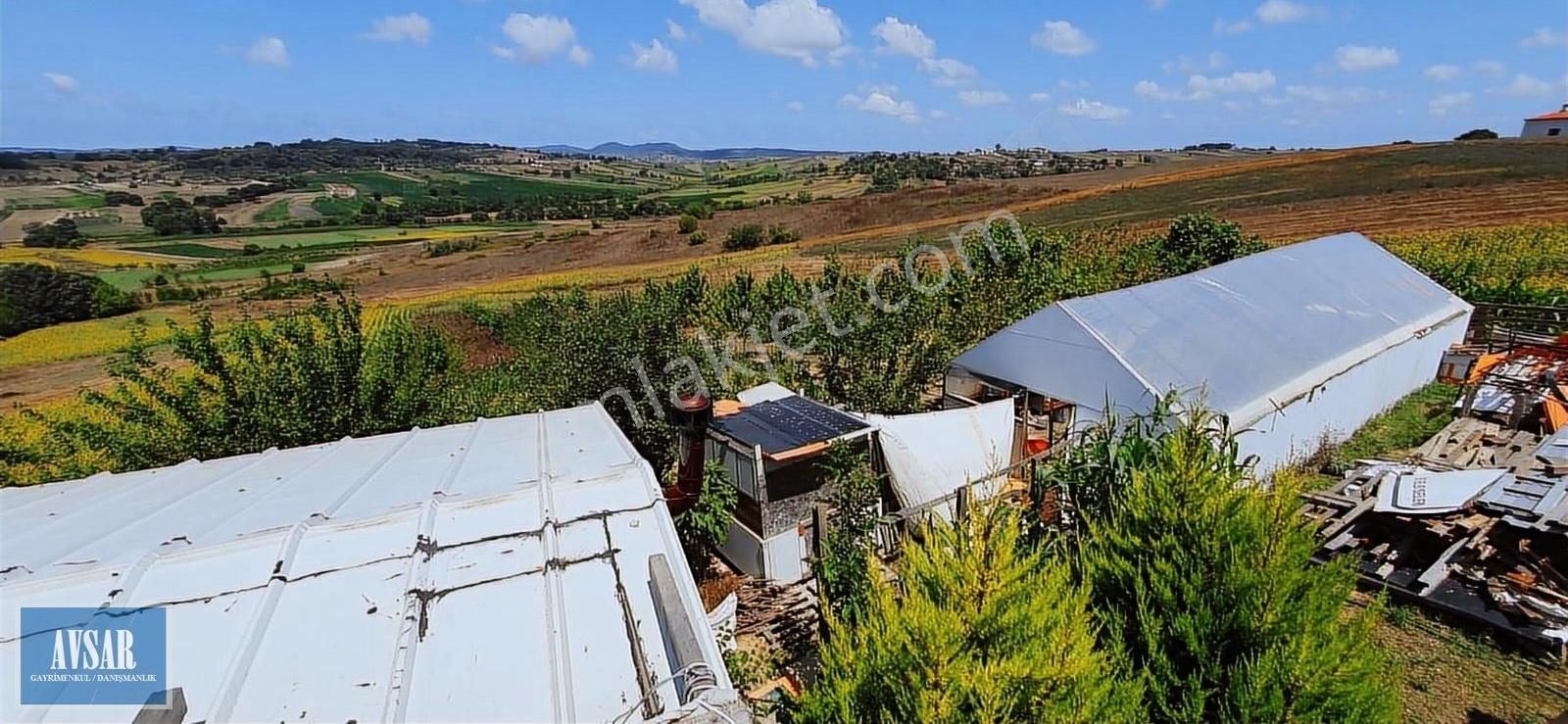 Kandıra Lokmalıda 2911m2 Arsalı 3 Katlı Bina Acil Satılık