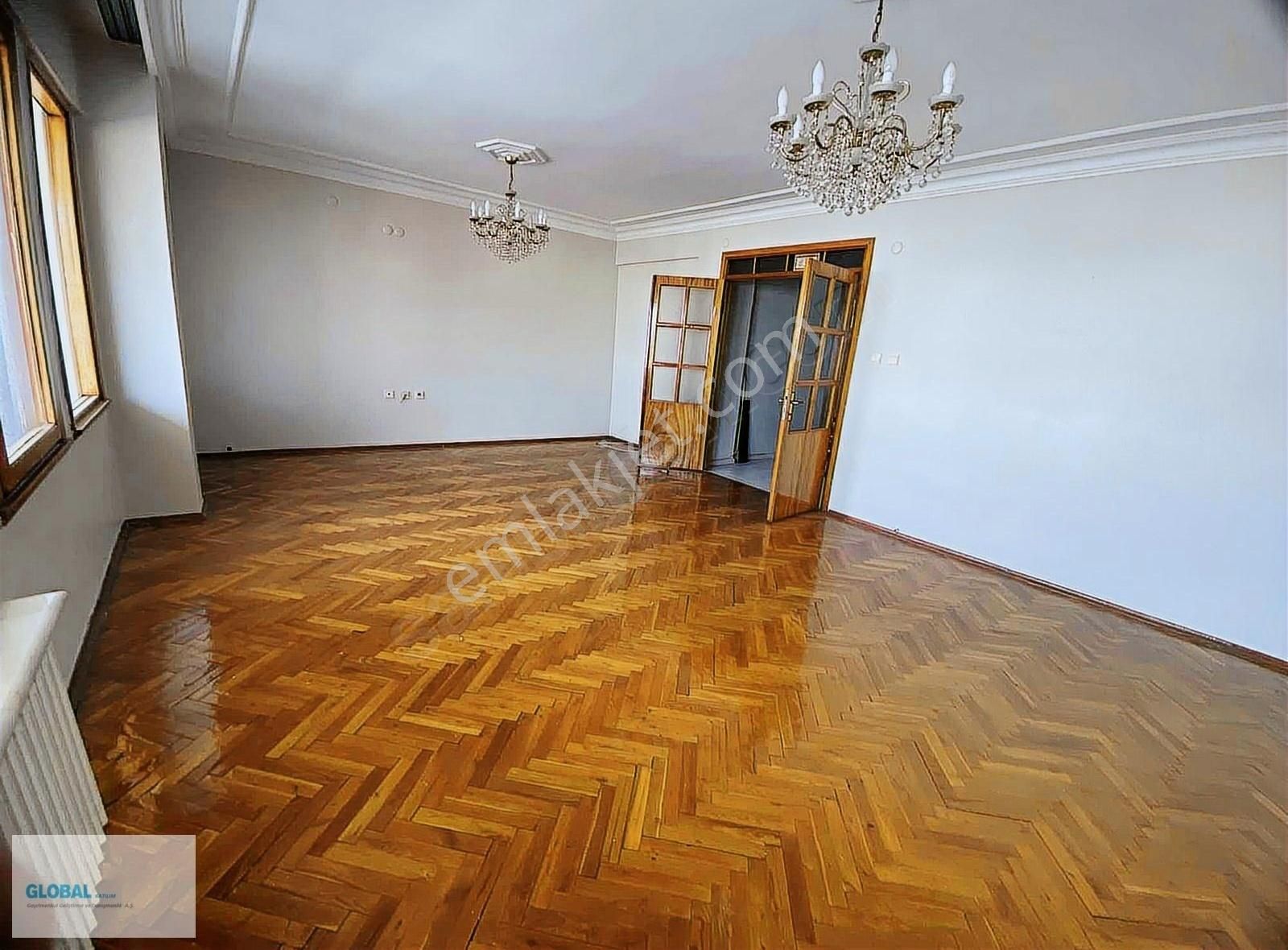 Tepecik Mahallesinde Kiralık 3+1 130 M2 Daire