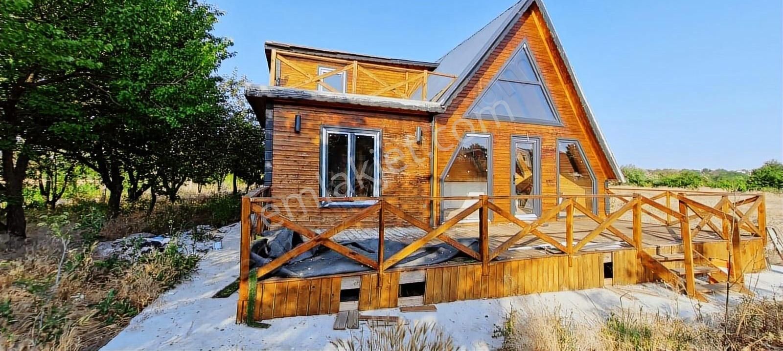 Ahmetbey'de 6263m2 Arazi İçerisinde Satılık Ahşap Ev !!!