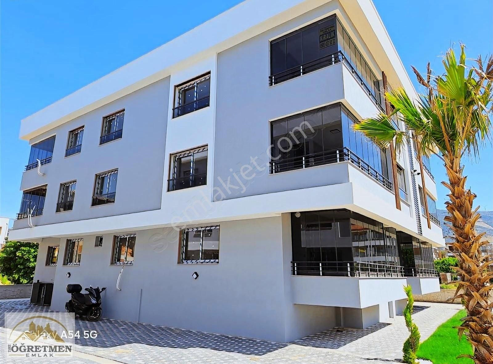 Öğretmen Emlaktan Fen Lisesi Yanında Modern Sitede Kiralık 3+1