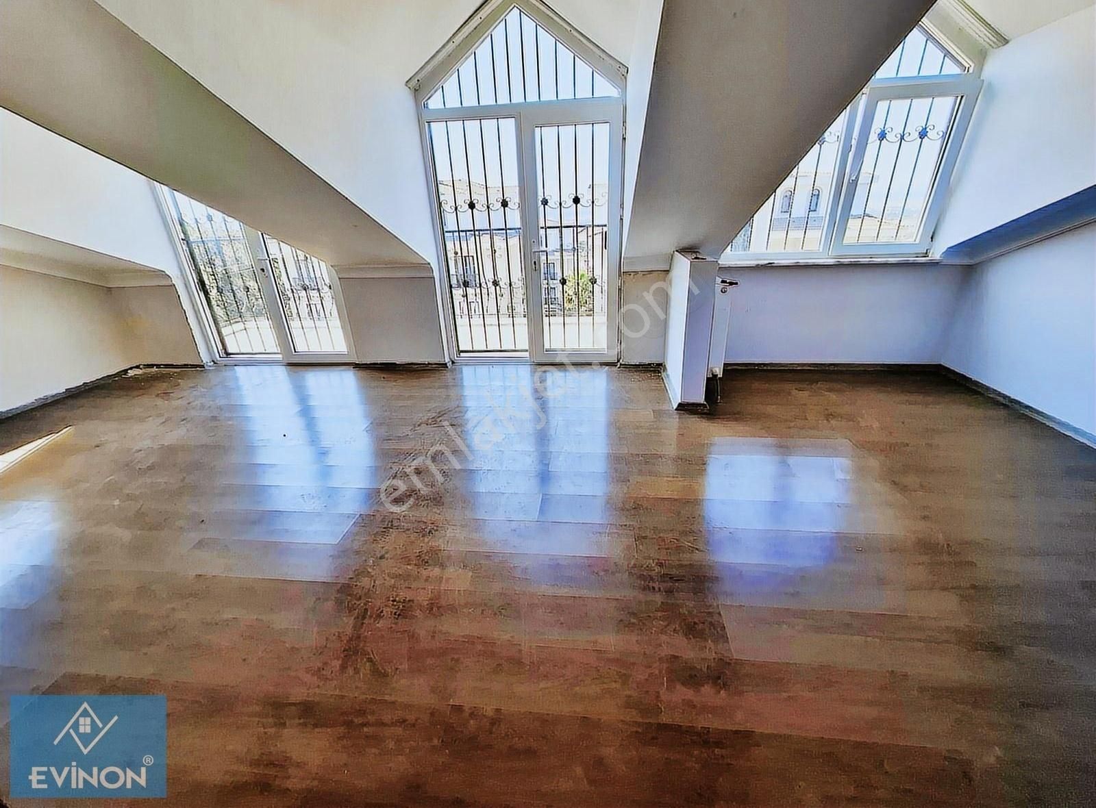 Çalı Gümüşlükte Panoramik Şehir Manzaralı Sıfır Tribleks Villa - Görsel 3