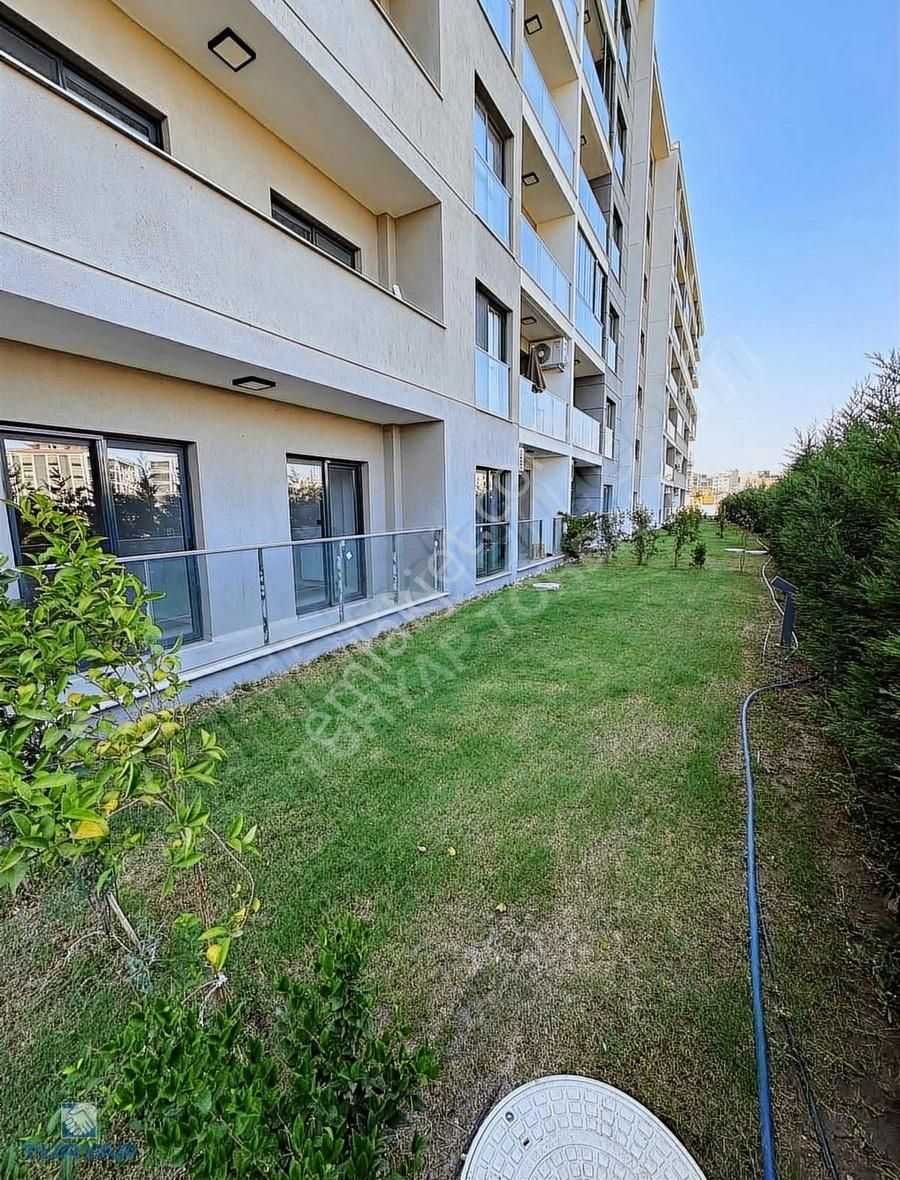 Torbalı Da Havuzlu Güvenlikli Sitede Bahçeli Kiaralık 1+1 Daire