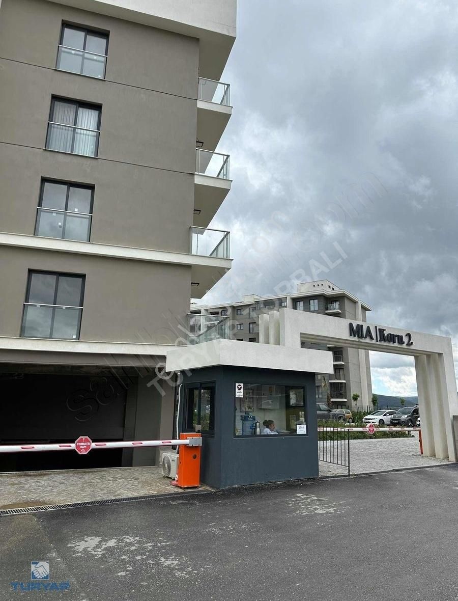 Torbalı İzban Yakını Havuzlu Sitede Kiralık 2+1 Bahçeli Daire