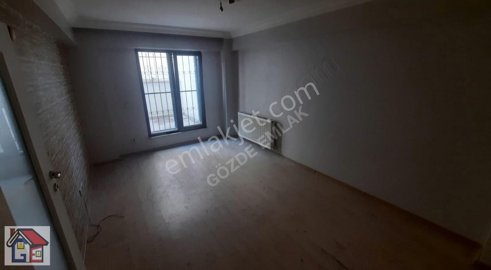 İçerenköy Mah.genç Binada Kiralık 2+1 Bahçe Katı Daire