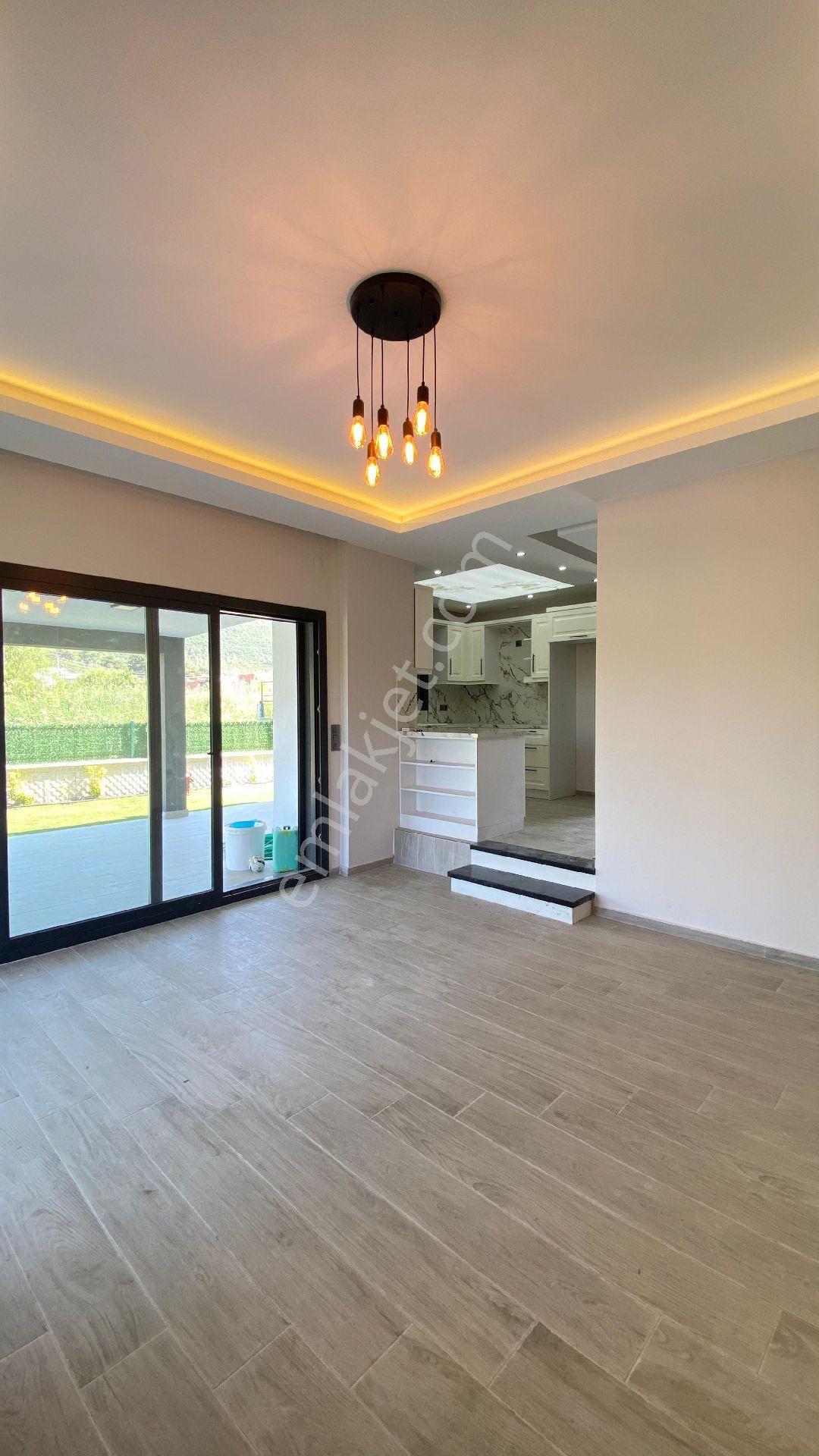 Kuşadası Guzelcamlıda Tek Müstakil Özel Havuzlu 4+1 Villa - Görsel 26