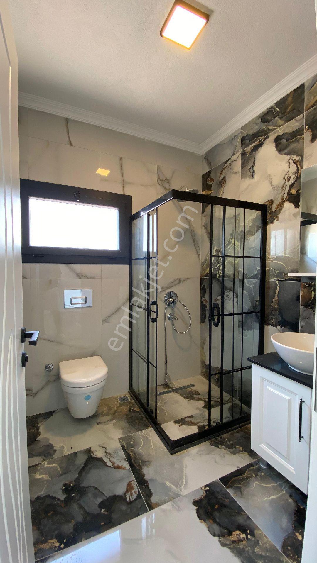 Kuşadası Guzelcamlıda Tek Müstakil Özel Havuzlu 4+1 Villa - Görsel 22