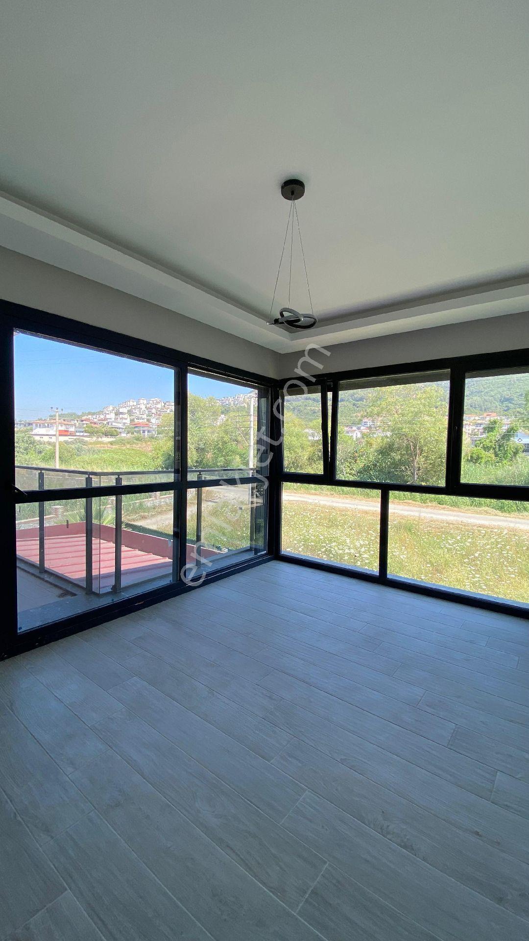 Kuşadası Guzelcamlıda Tek Müstakil Özel Havuzlu 4+1 Villa - Görsel 11
